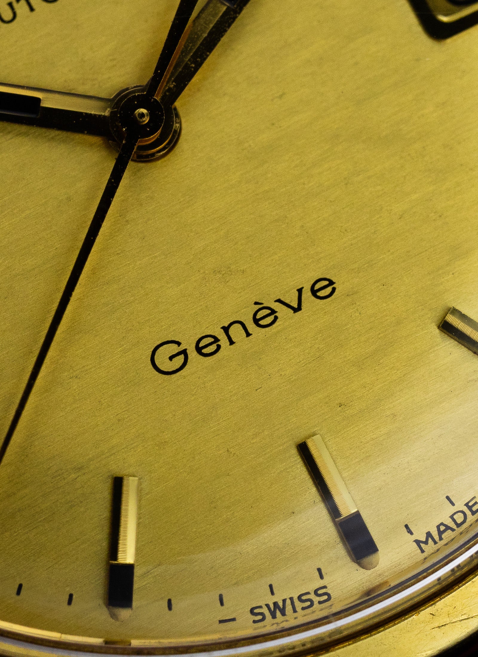 1969 18K Omega Geneve Shantung Dial 166.070 cal. 565 Serviced Box