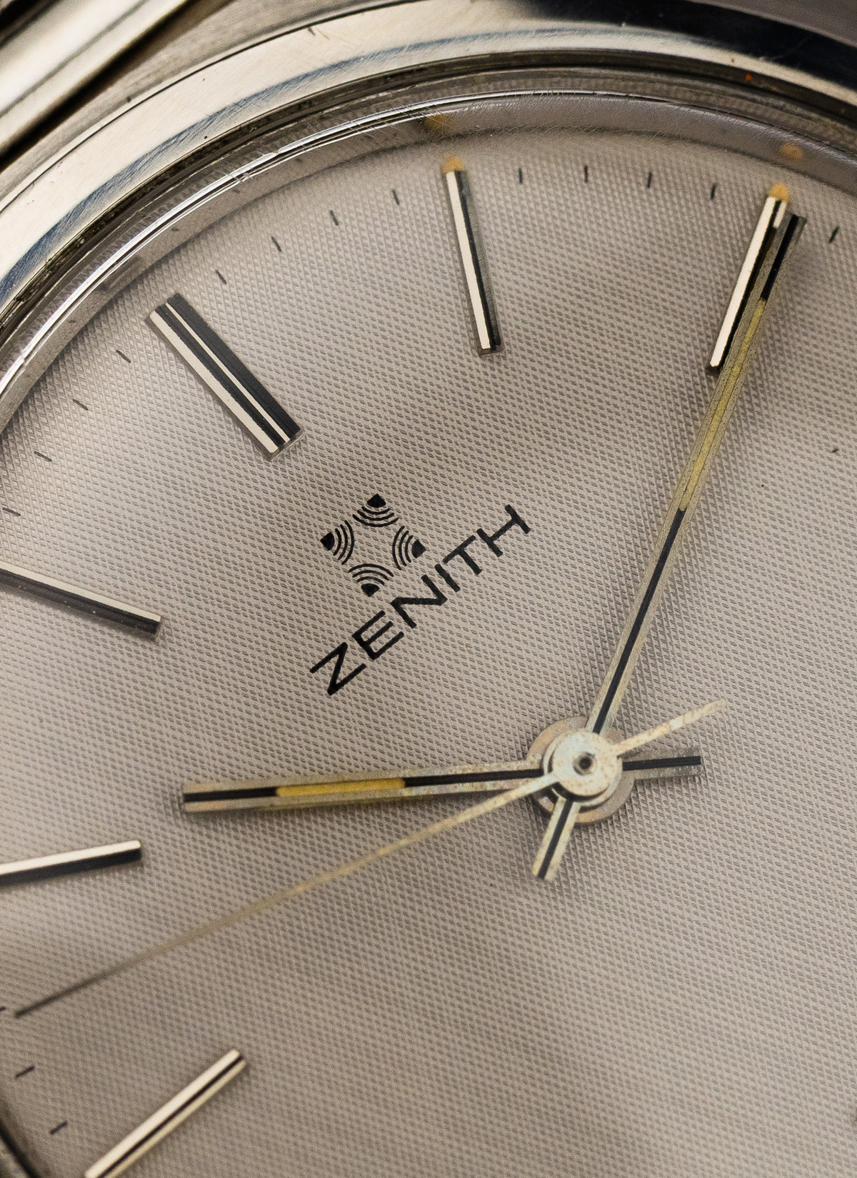 Zenith Surf Linen Dial Manual cal. 257C