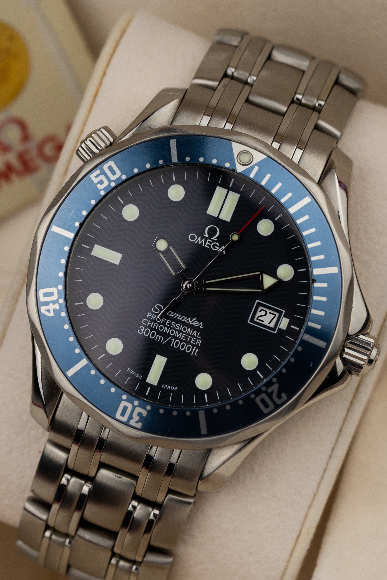 1999 Omega Seamaster 300m 2531.80 cal. 1120 James Bond Box and Papers