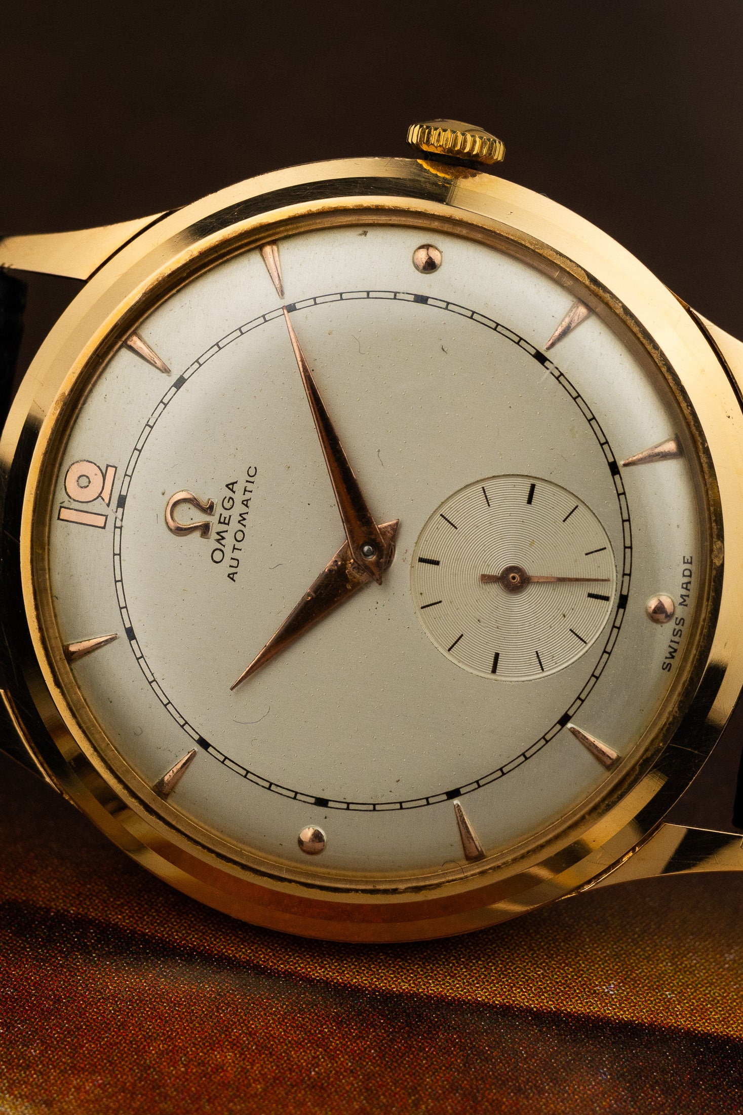 1948 18K Omega Trésor Sub Second Bumper cal. 332 Serviced