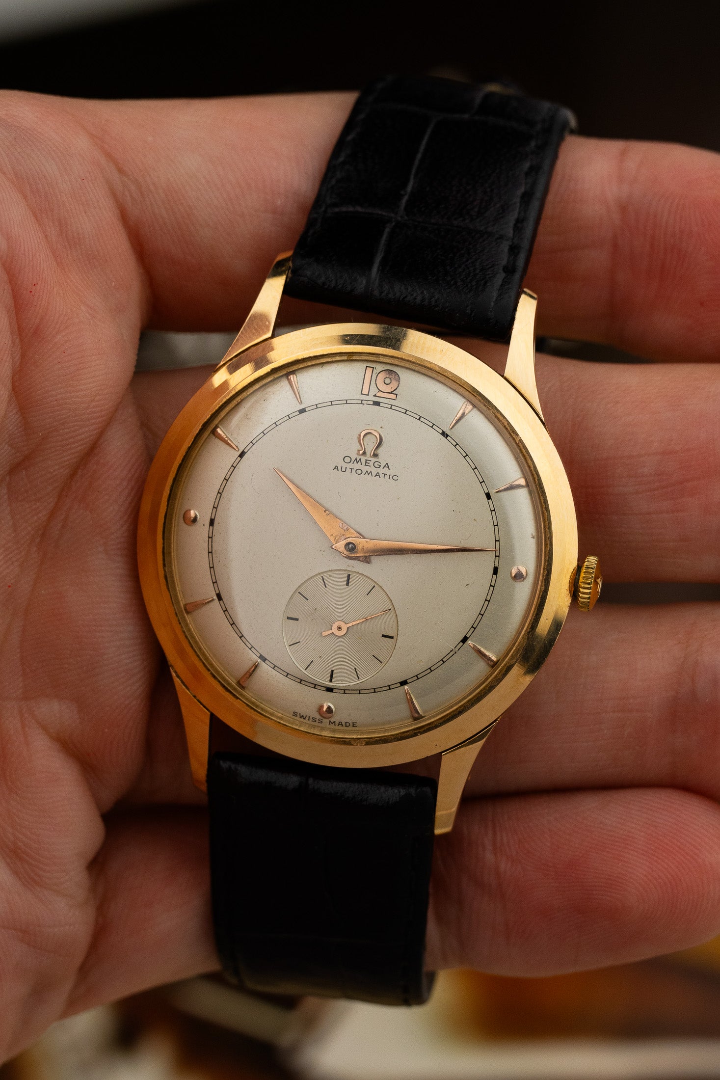 1948 18K Omega Trésor Sub Second Bumper cal. 332 Serviced