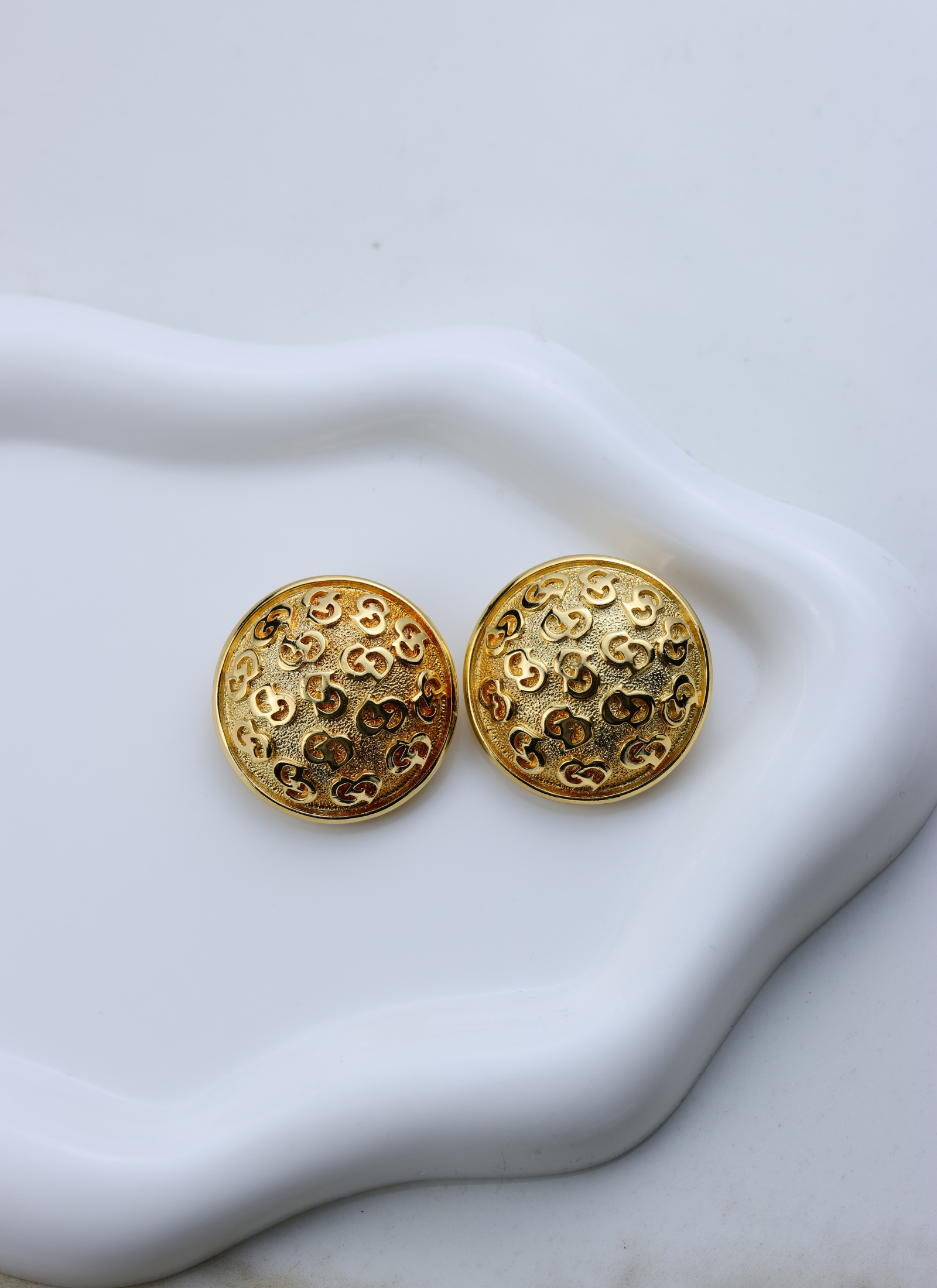 Christian Dior - 0kazałe klipsy vintage w logowanie