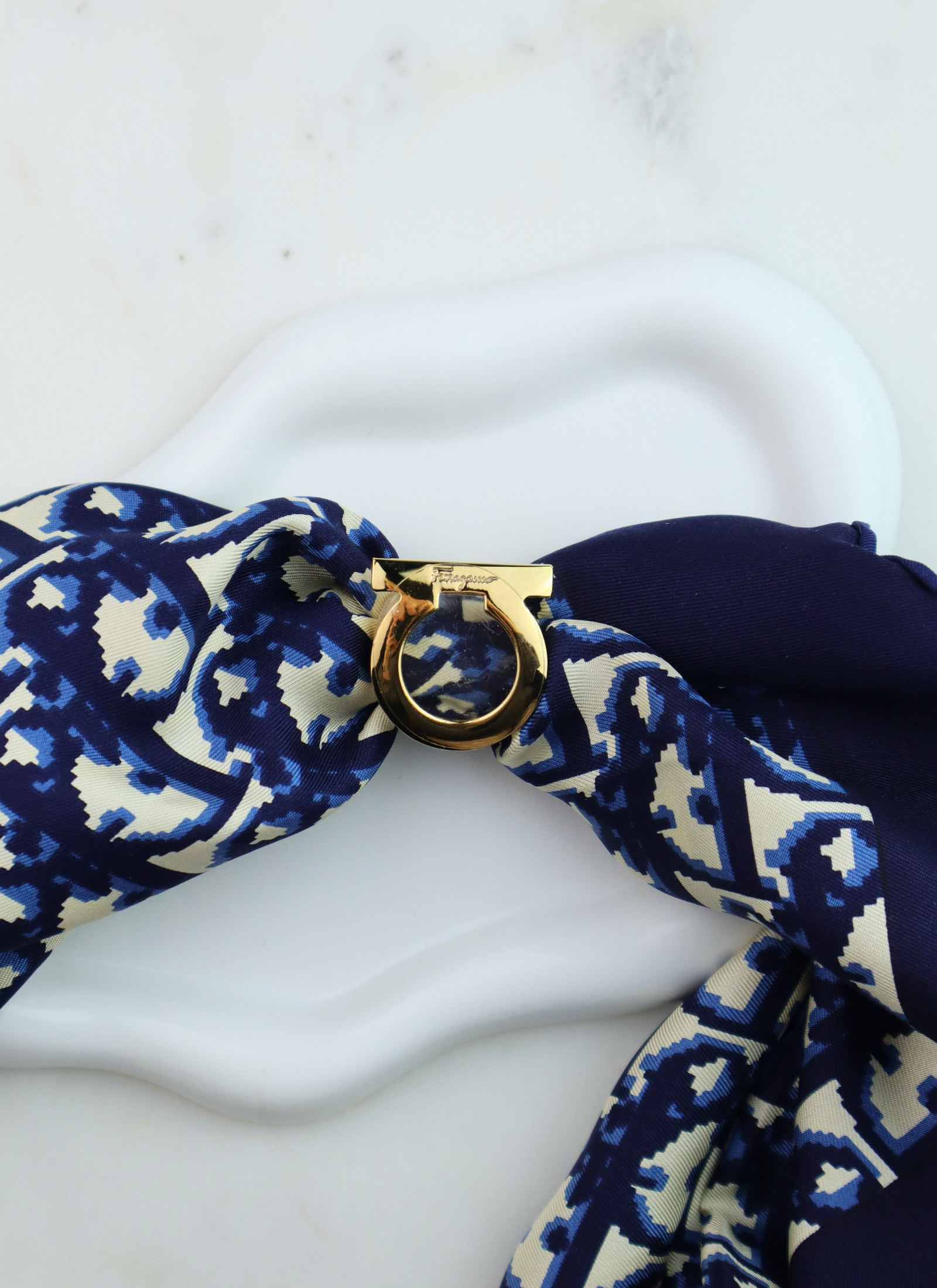 Salvatore Ferragamo - pierścień/ring do apaszki