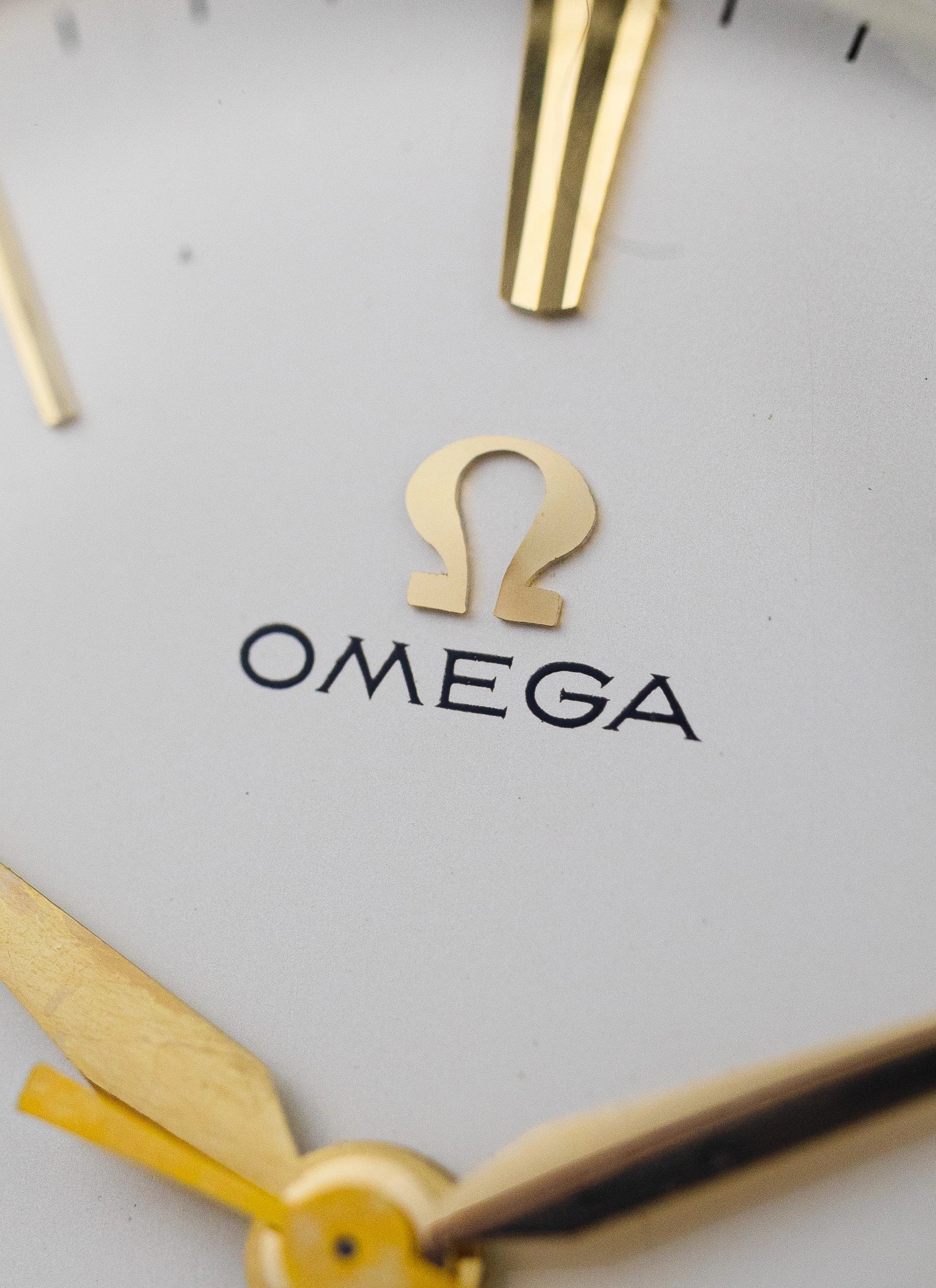 1959 18K Omega Tresor 14708 cal. 285 unpolished