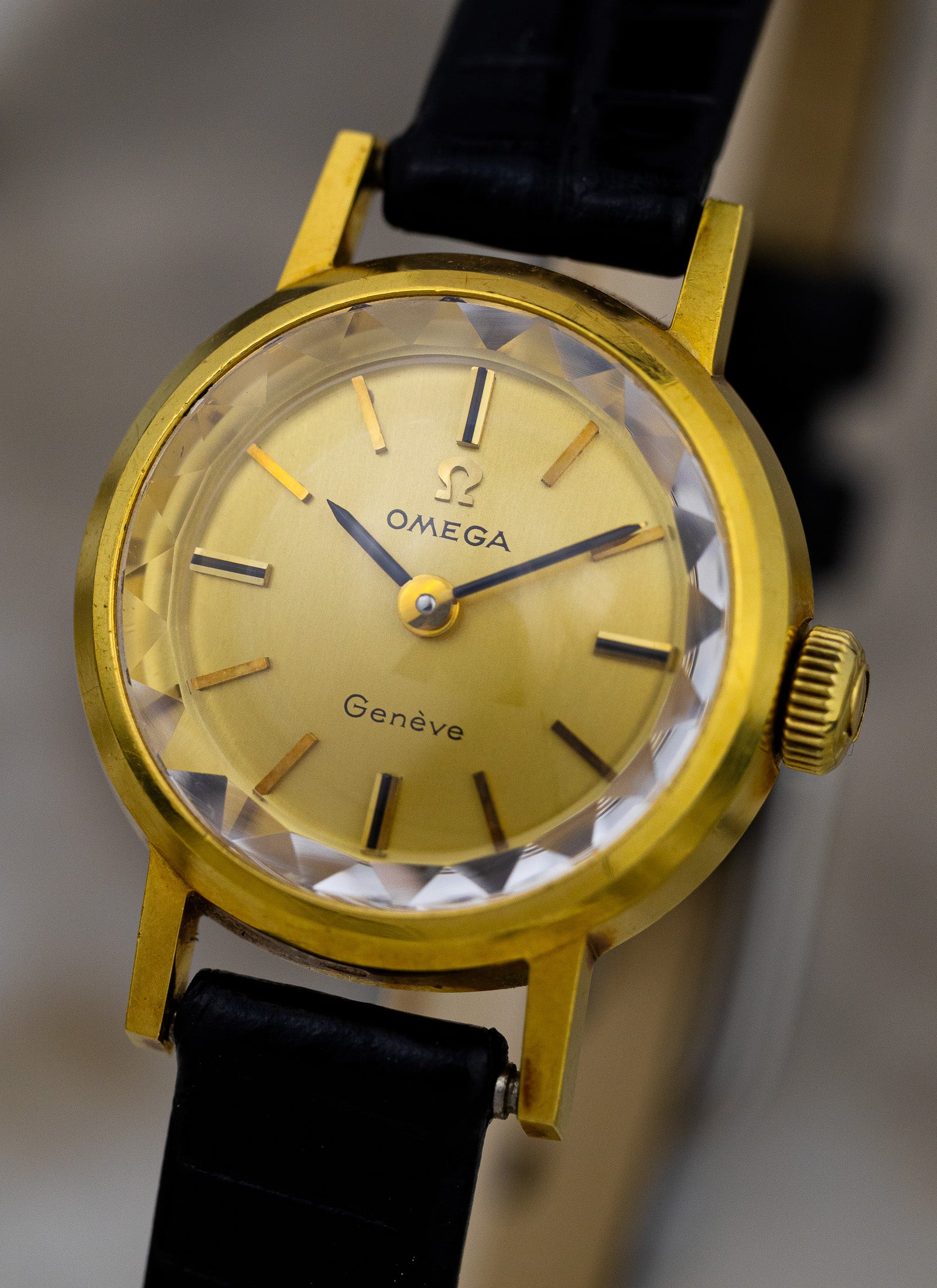 1969 18K Lady Omega Cocktail Watch 511.122 cal. 620