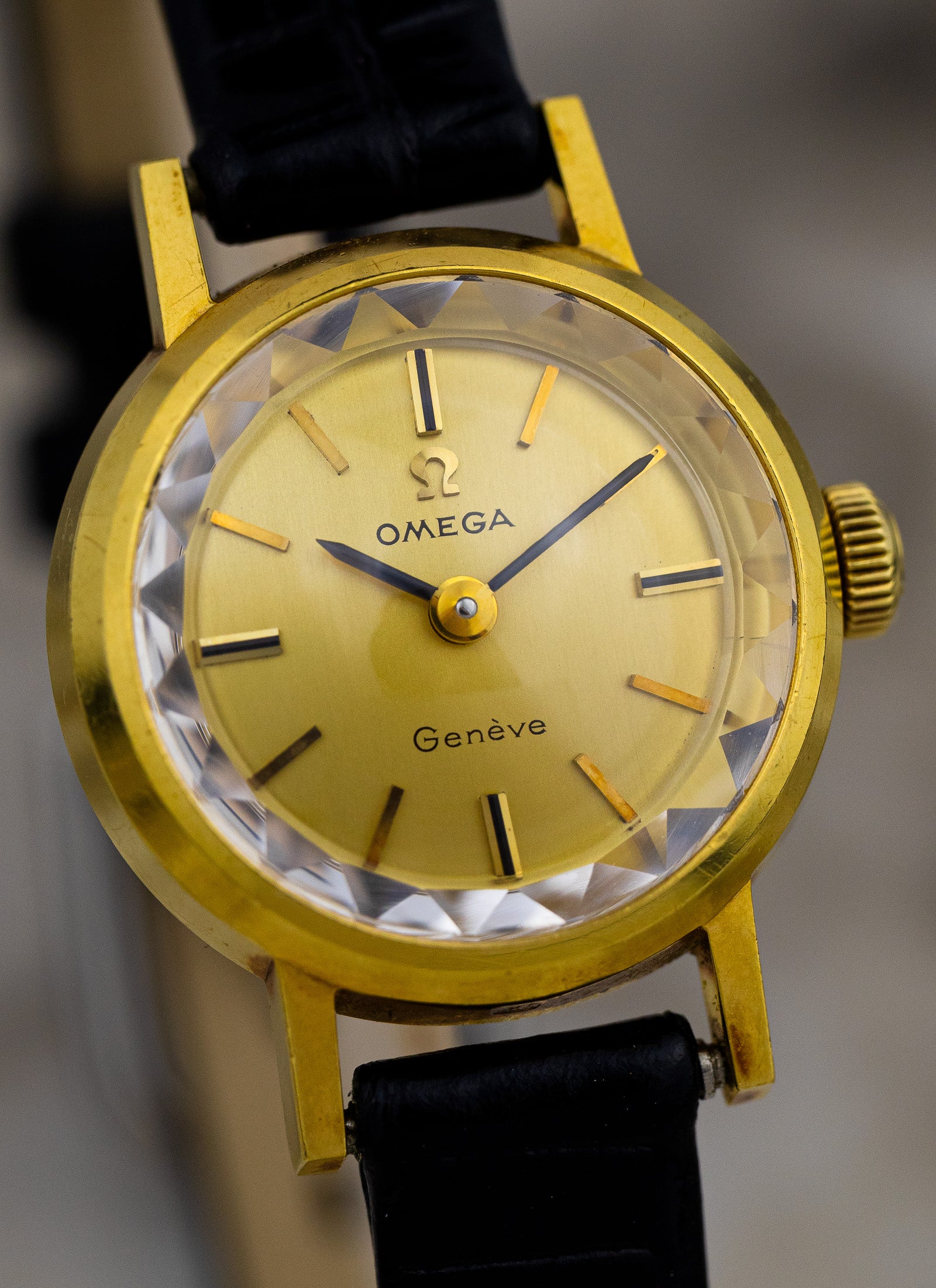 1969 18K Lady Omega Cocktail Watch 511.122 cal. 620