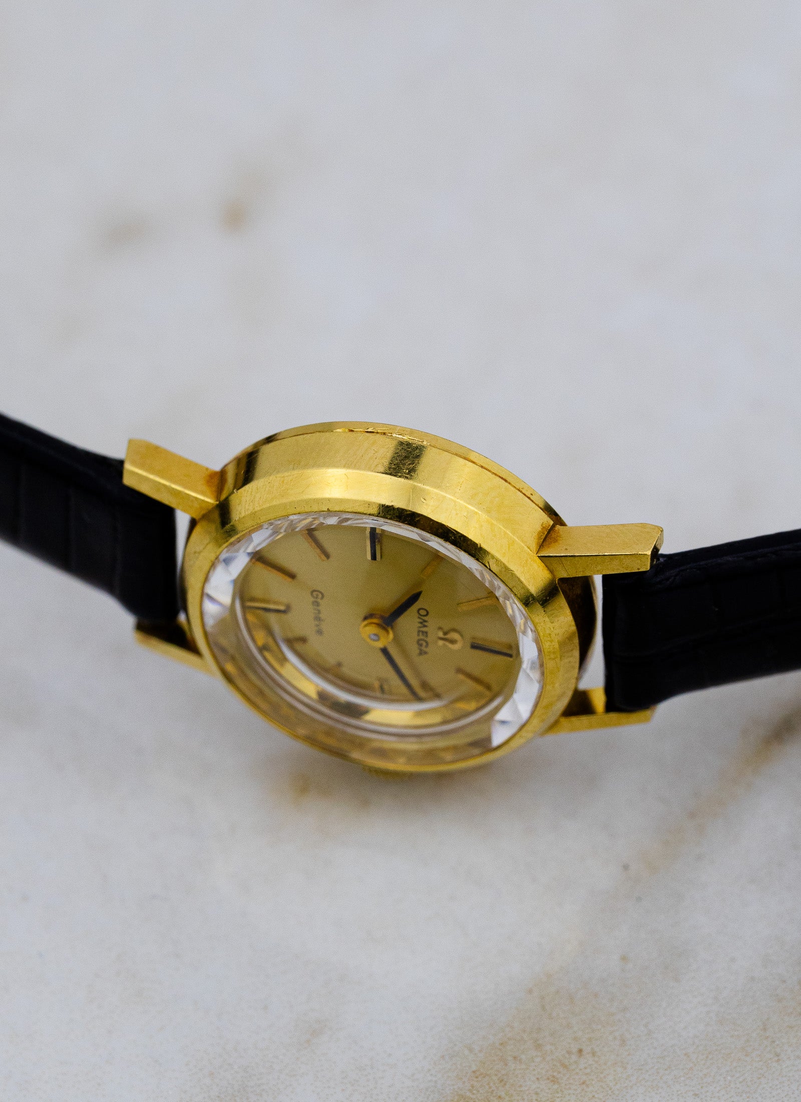 1969 18K Lady Omega Cocktail Watch 511.122 cal. 620