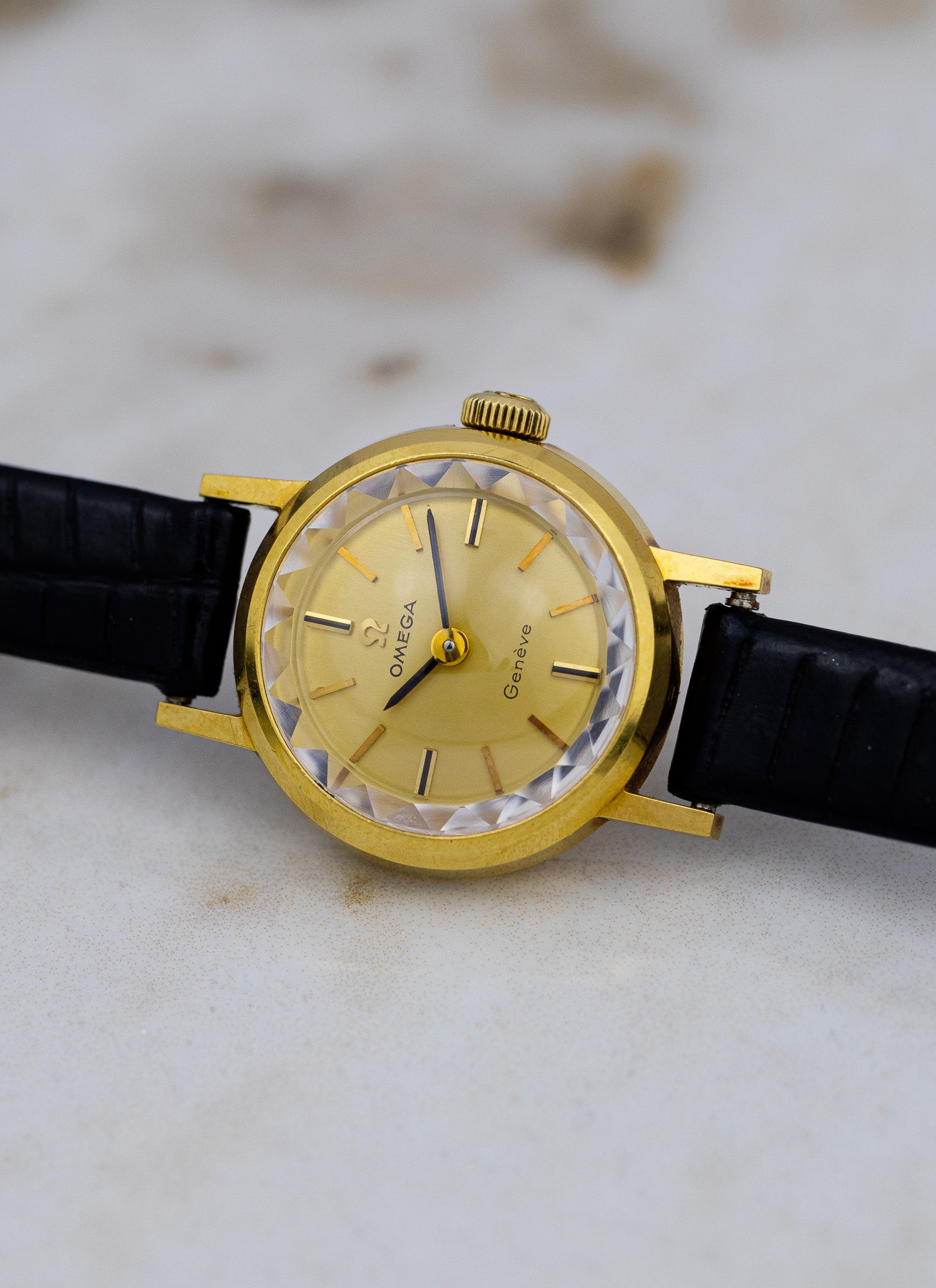 1969 18K Lady Omega Cocktail Watch 511.122 cal. 620