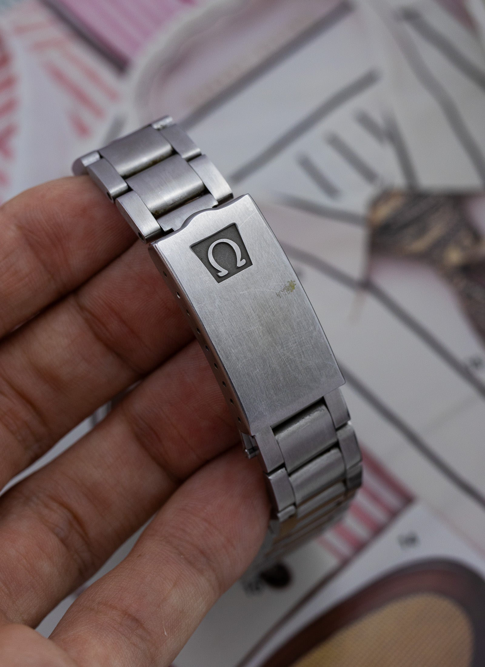 1973 Omega Geneve Bordeaux Dial 166.0173 cal. 1012