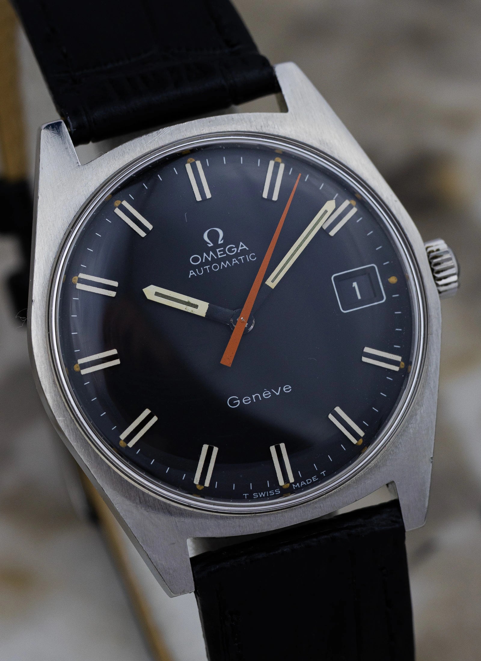 1968 Omega Geneve Black Dial 166.041 cal. 565 Serviced