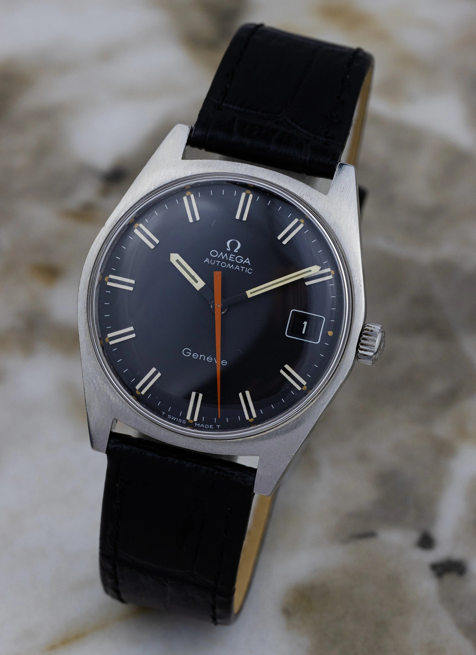 1968 Omega Geneve Black Dial 166.041 cal. 565 Serviced