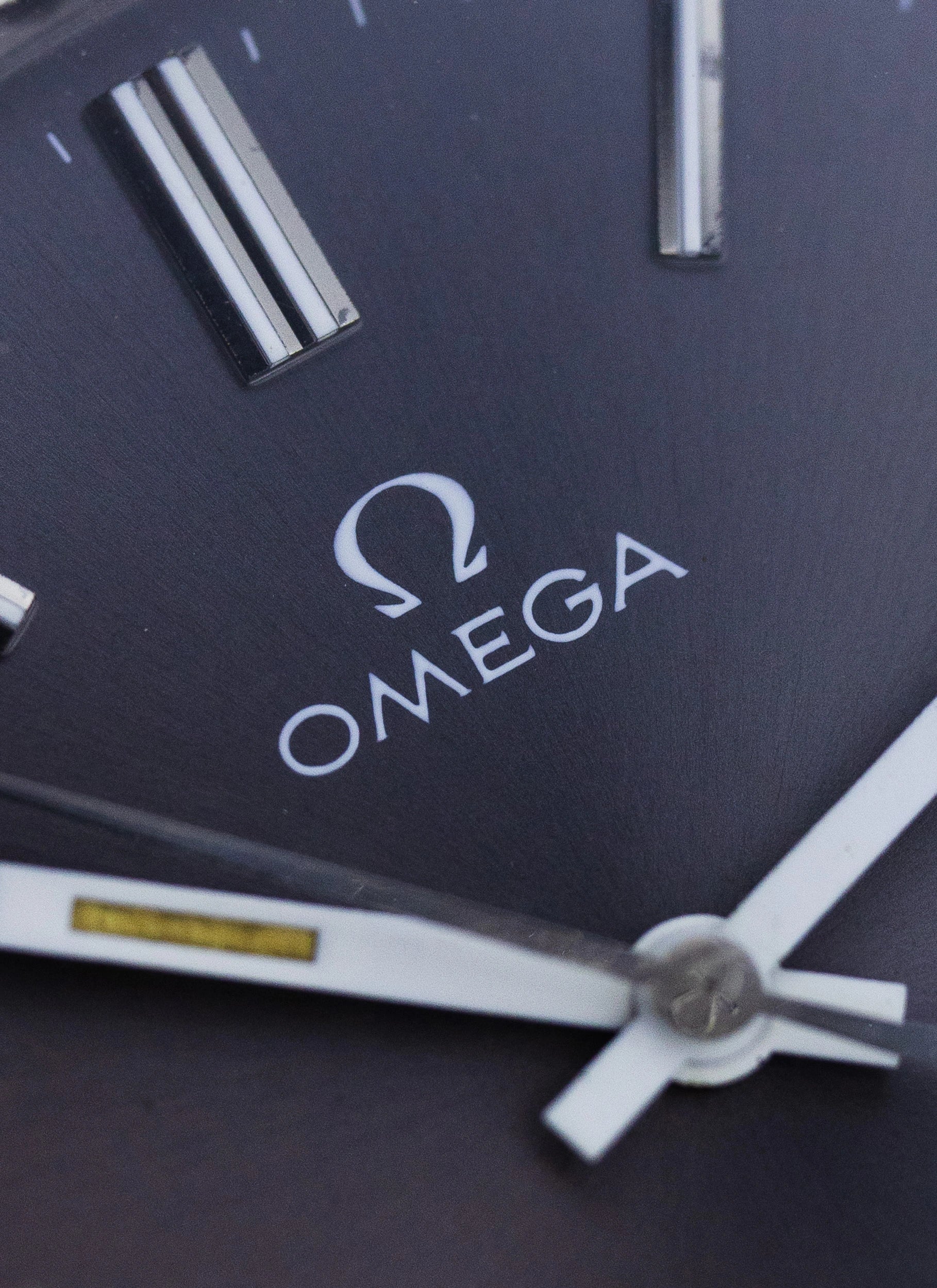 1975 Omega Geneve Gray Dial 136.0104 cal. 1030