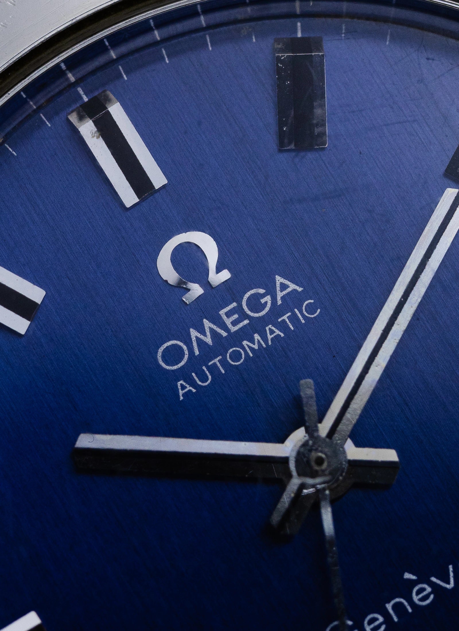 1970s Omega Geneve Navy Dial 166.721 cal. 565