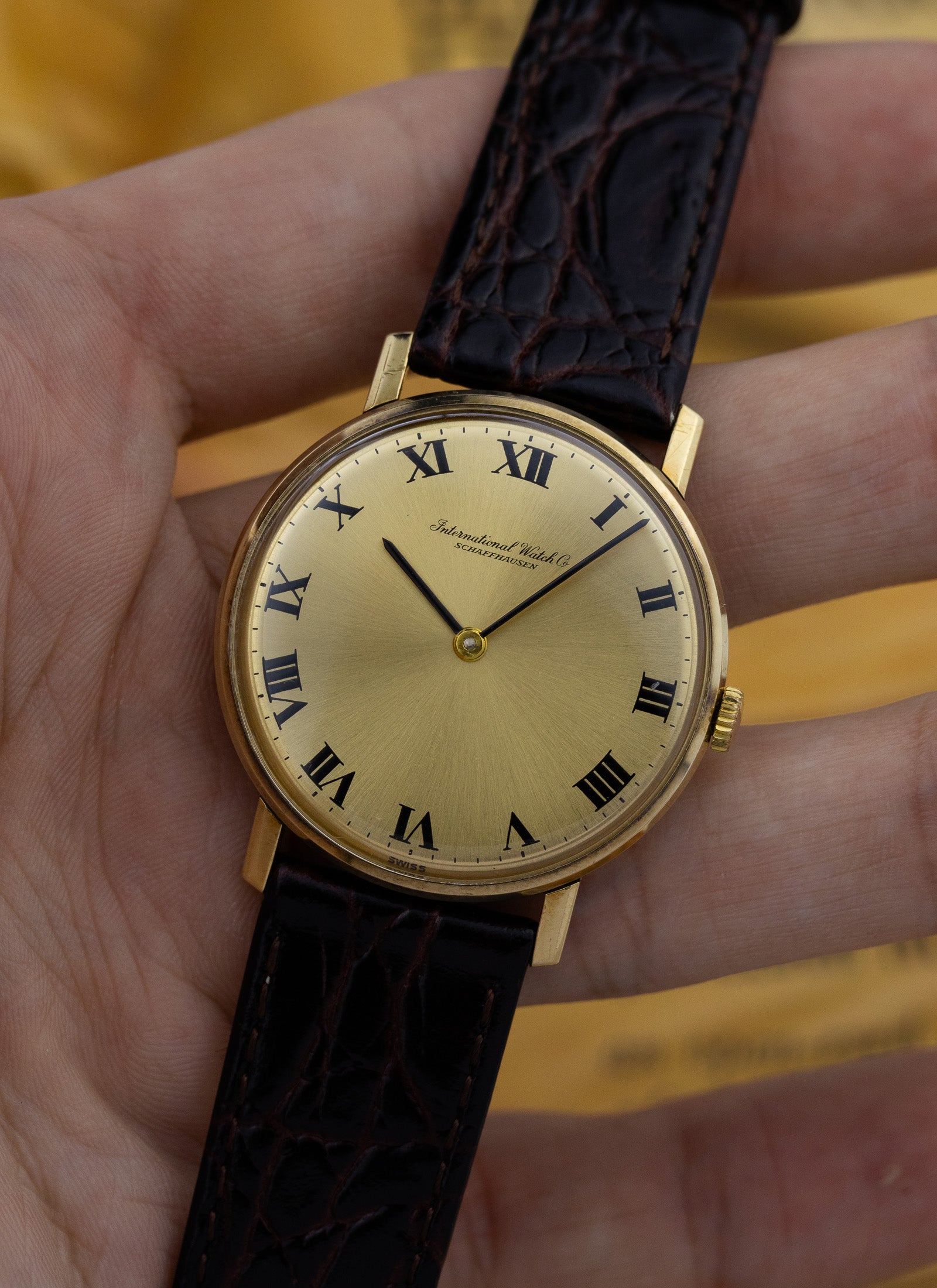 1960s 9K IWC Schaffhausen Roman Gold Dial cal. 423