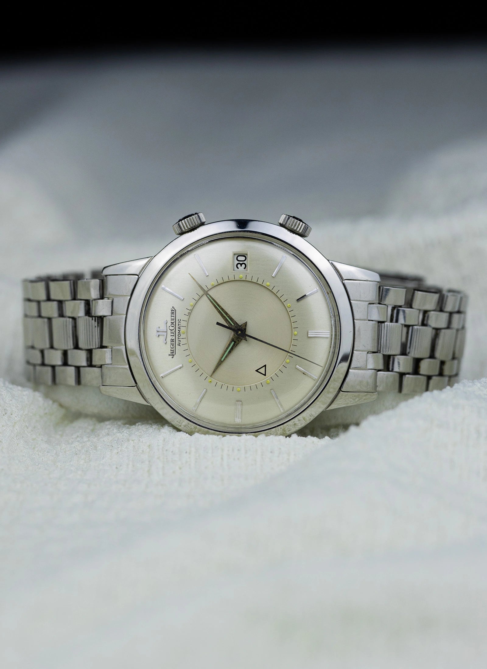 1960s Jaeger LeCoultre Memovox Alarm E855 cal. K825