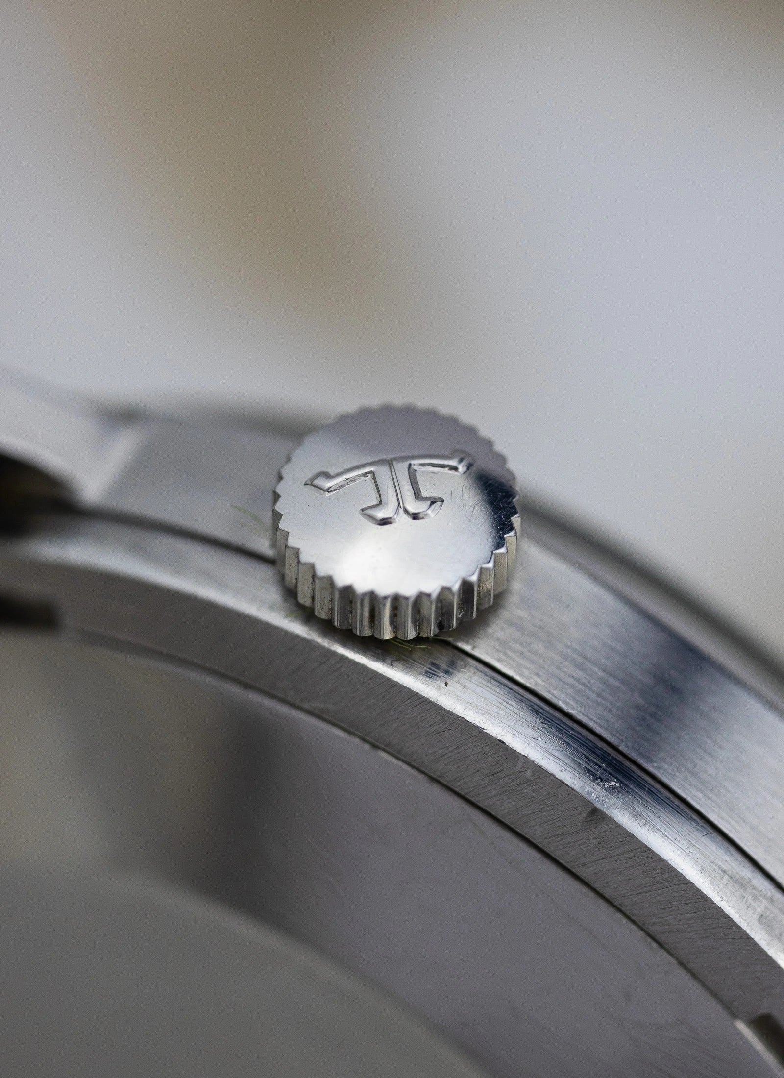 1960s Jaeger LeCoultre Memovox Alarm E855 cal. K825