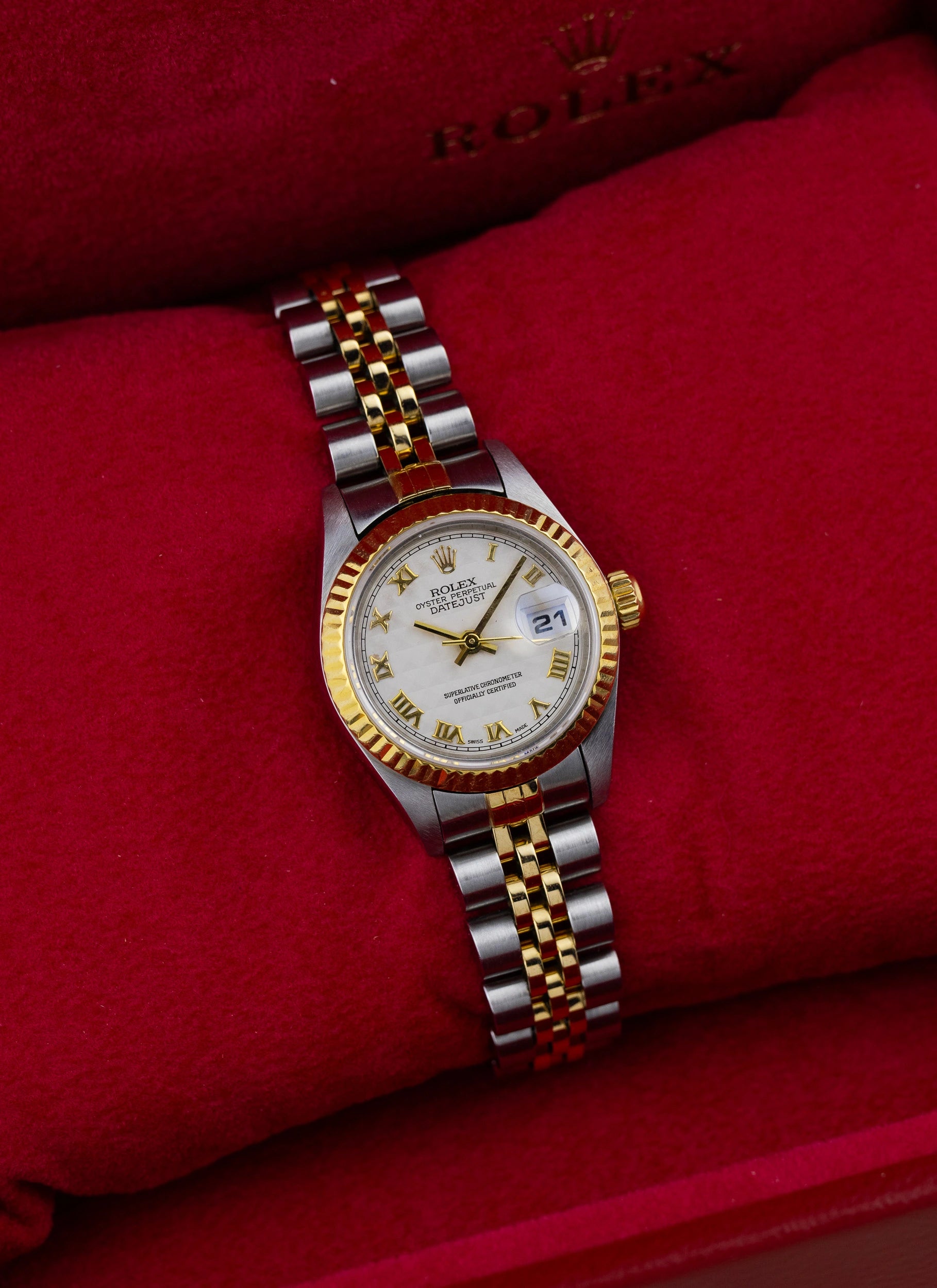 1999 Lady Rolex Datejust White Pyramid Dial 79173 Full Set