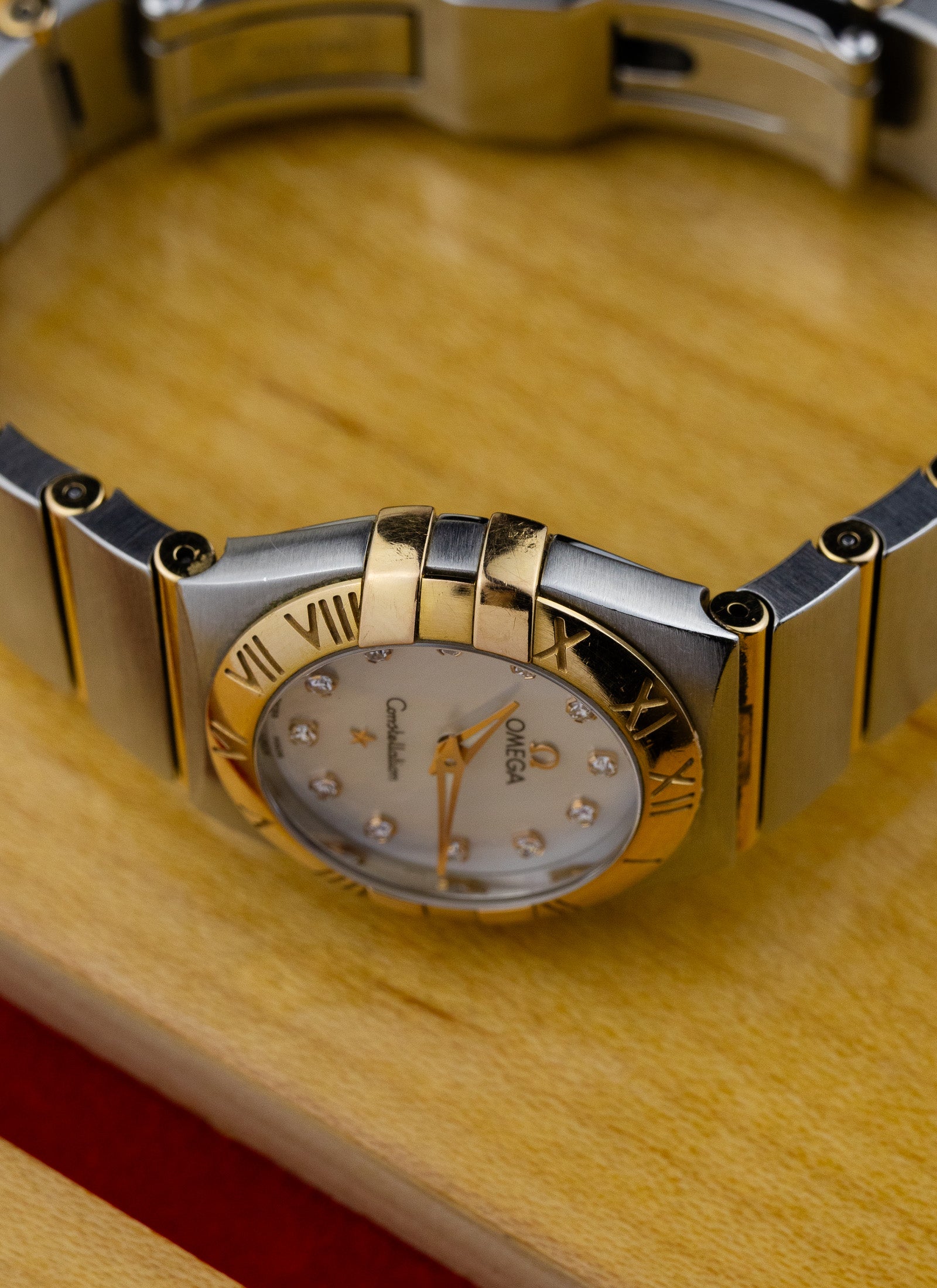 2010s Lady Omega Constellation Bicolor MOP Diamonds Dial 795.1001 cal. 1376 Box