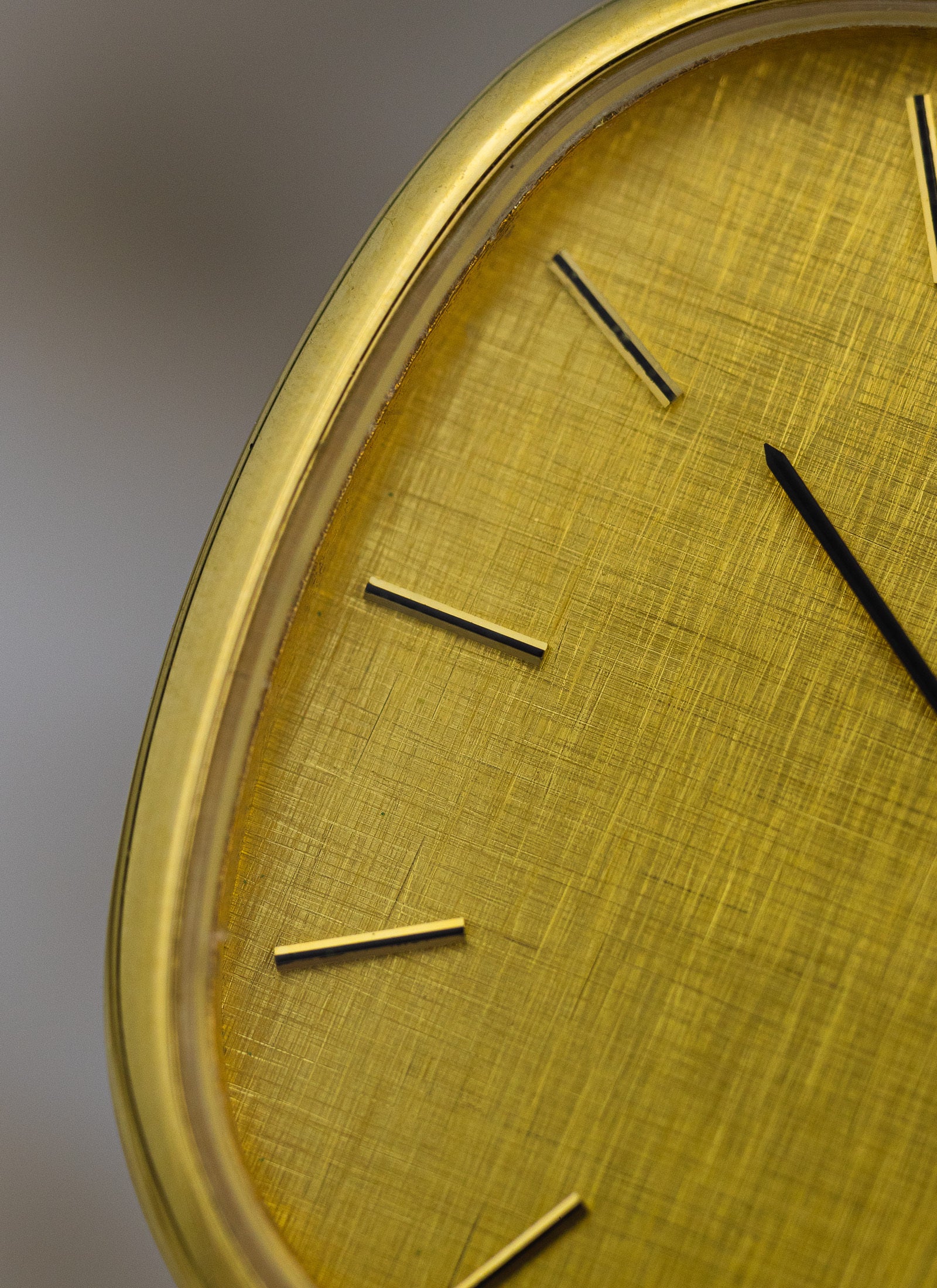 1980s Longines Linen Dial 847 4154 cal. L647.4