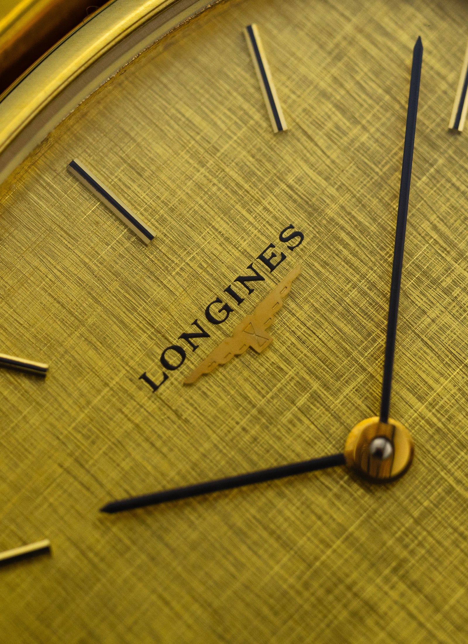 1980s Longines Linen Dial 847 4154 cal. L647.4