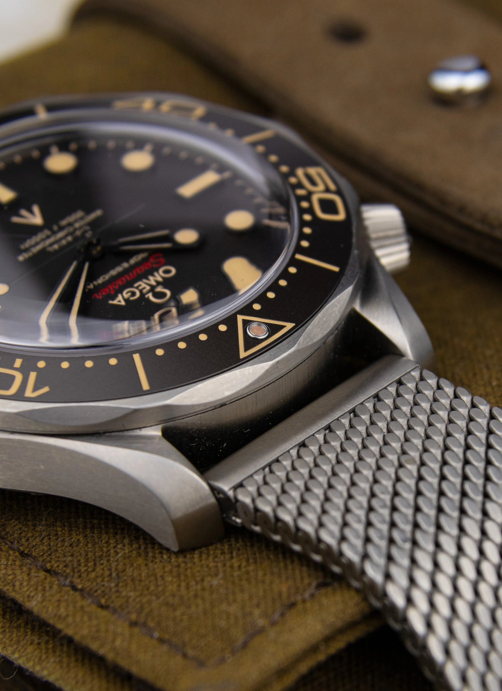 Omega Seamaster 300m Bond Titanium 210.90.42.20.01.001