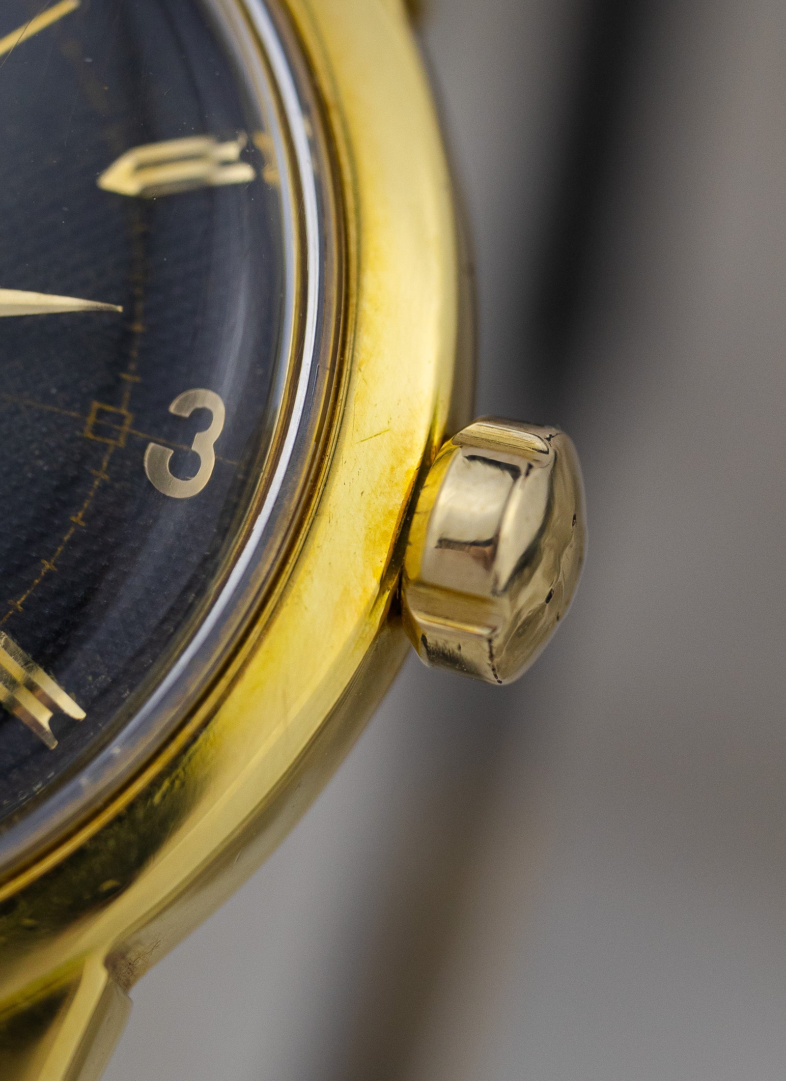 1954 18K Omega Seamaster Chronometre Black Honeycomb 2577-2520 Full Set