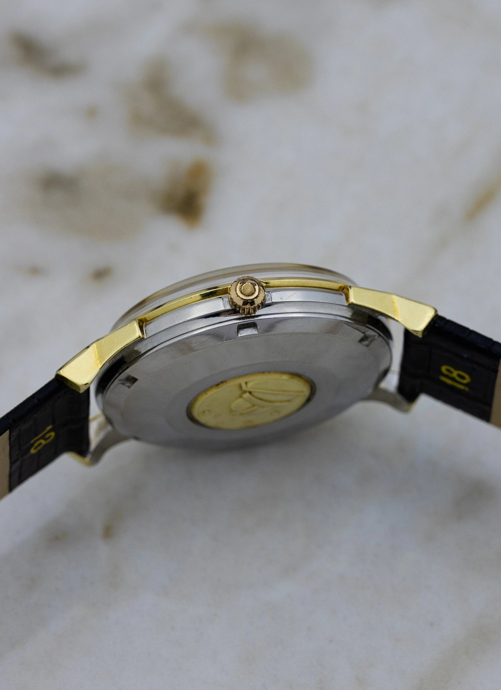 1963 Omega Constellation Dog Legs Gold Cap 168.005 cal. 561