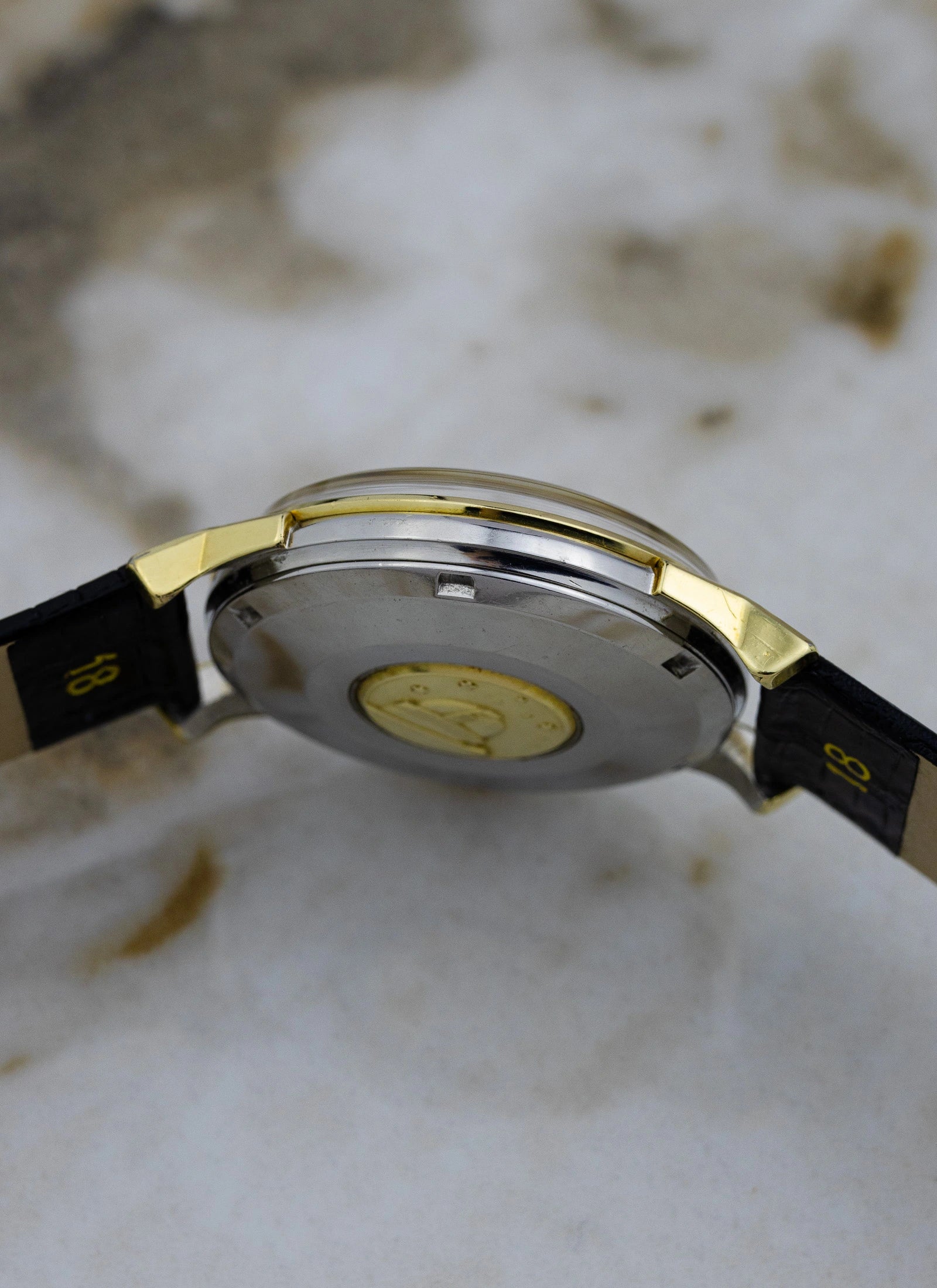 1963 Omega Constellation Dog Legs Gold Cap 168.005 cal. 561
