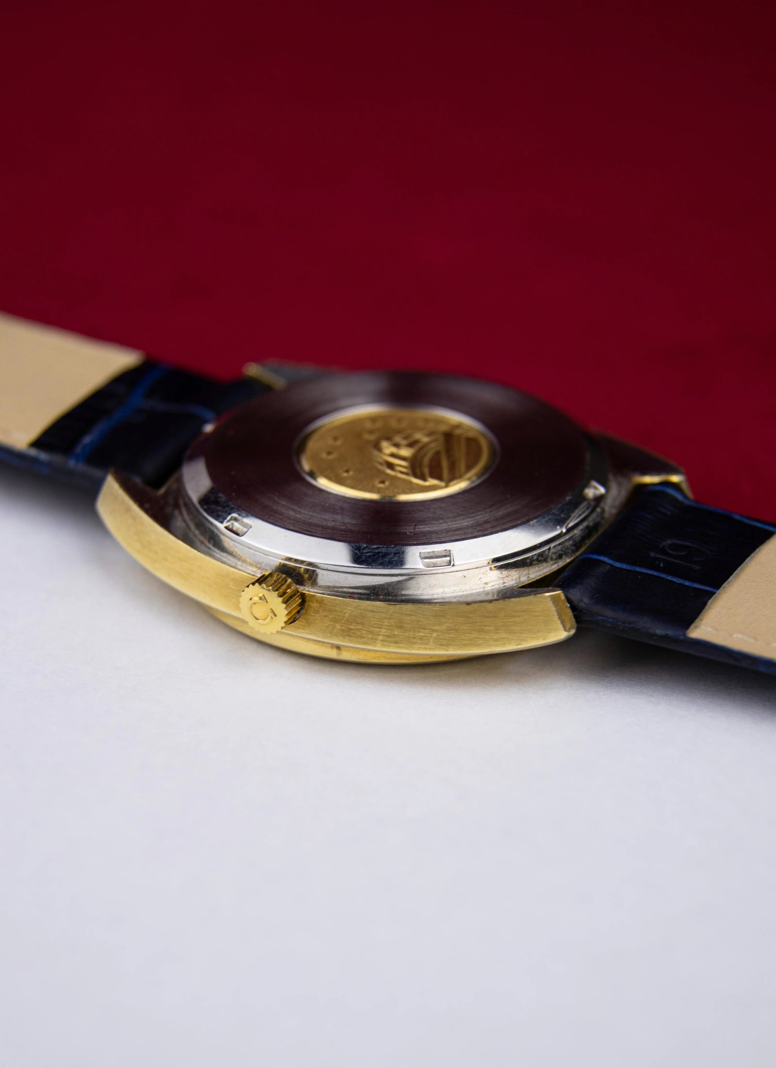 1973 Omega Constellation C-shaped 168.0056 cal. 1011 Goldcap