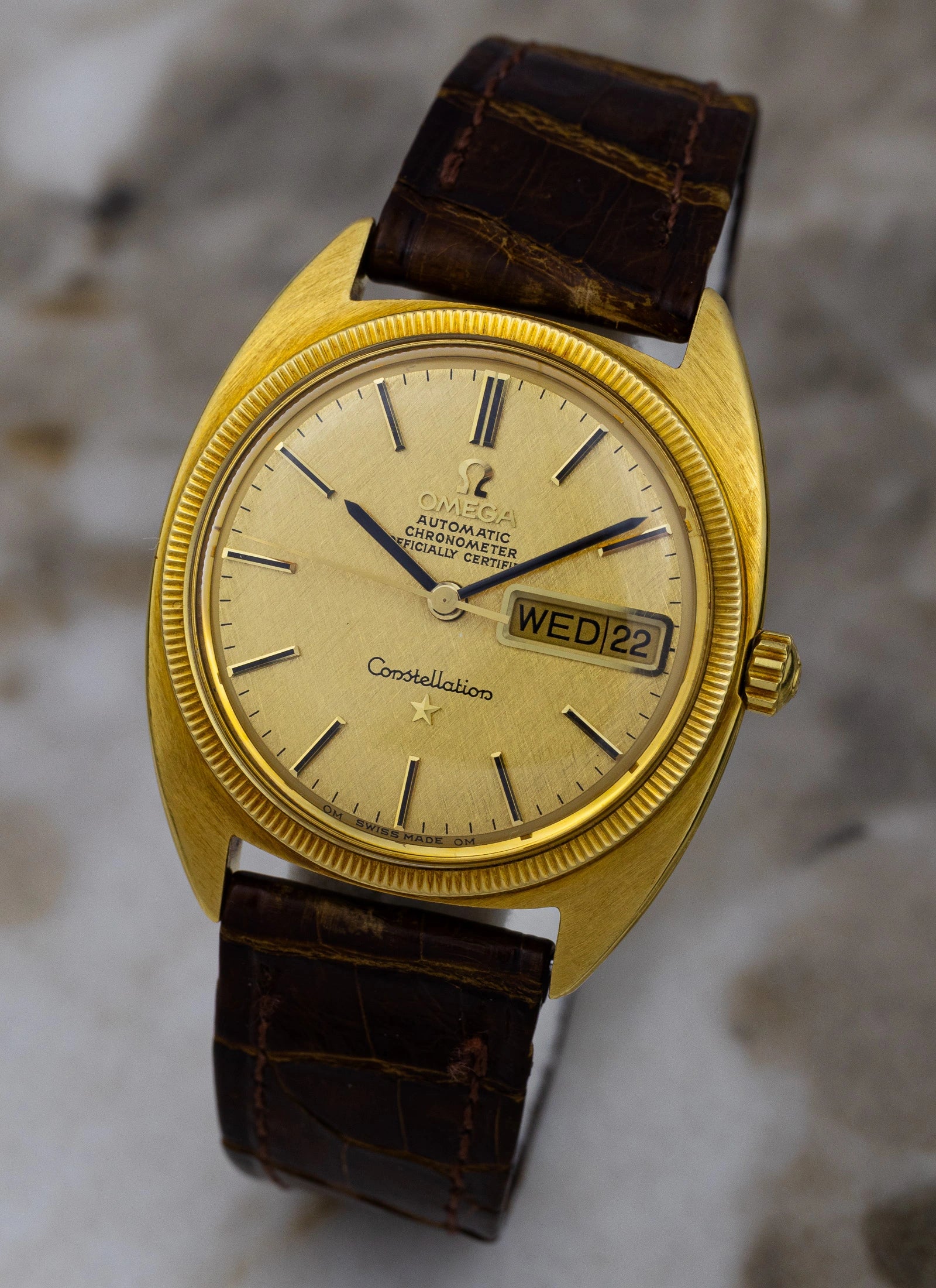 1969 18K Omega Constellation Day-Date C-shaped 168.029 cal.751