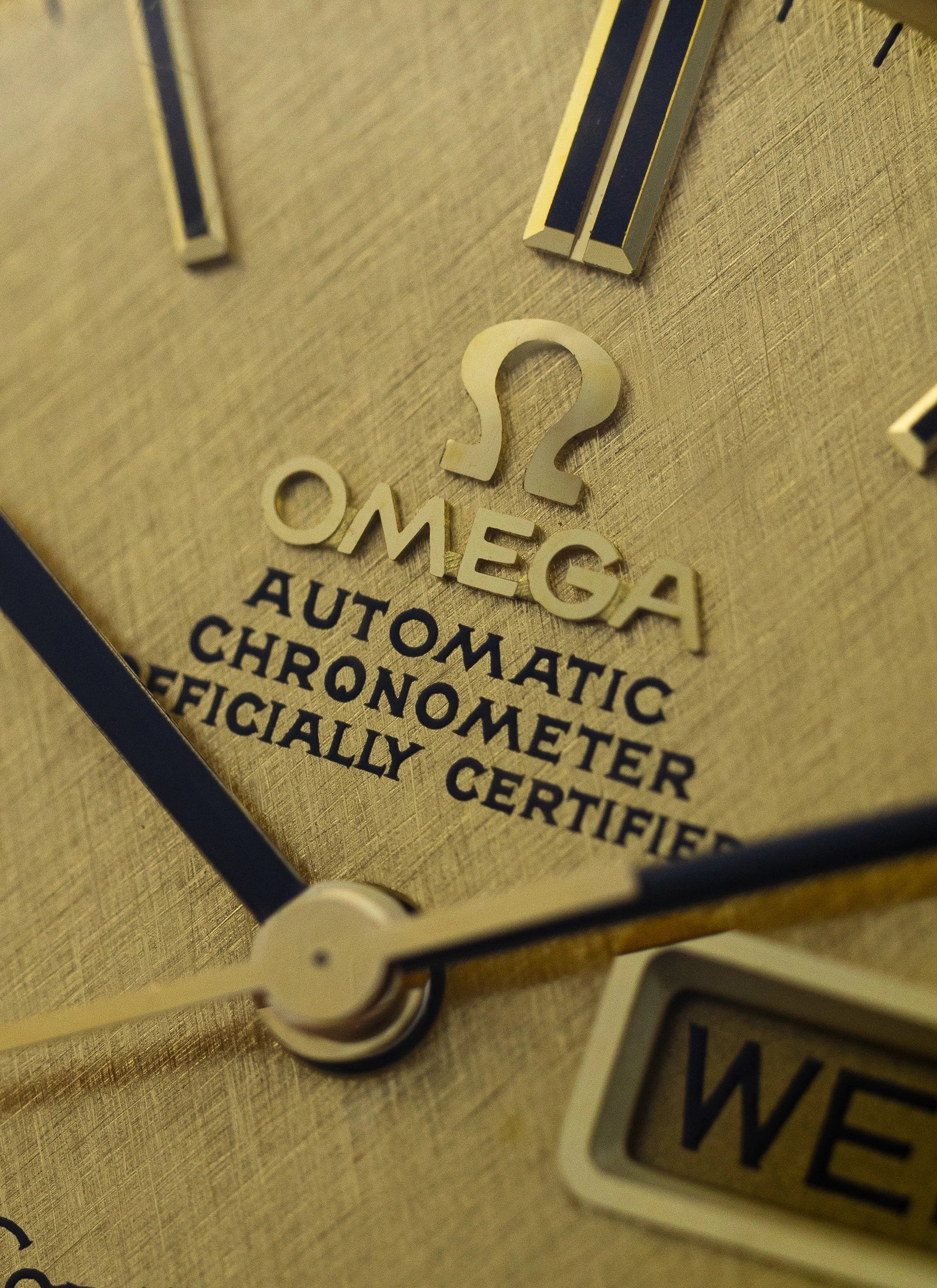 1969 18K Omega Constellation Day-Date C-shaped 168.029 cal.751