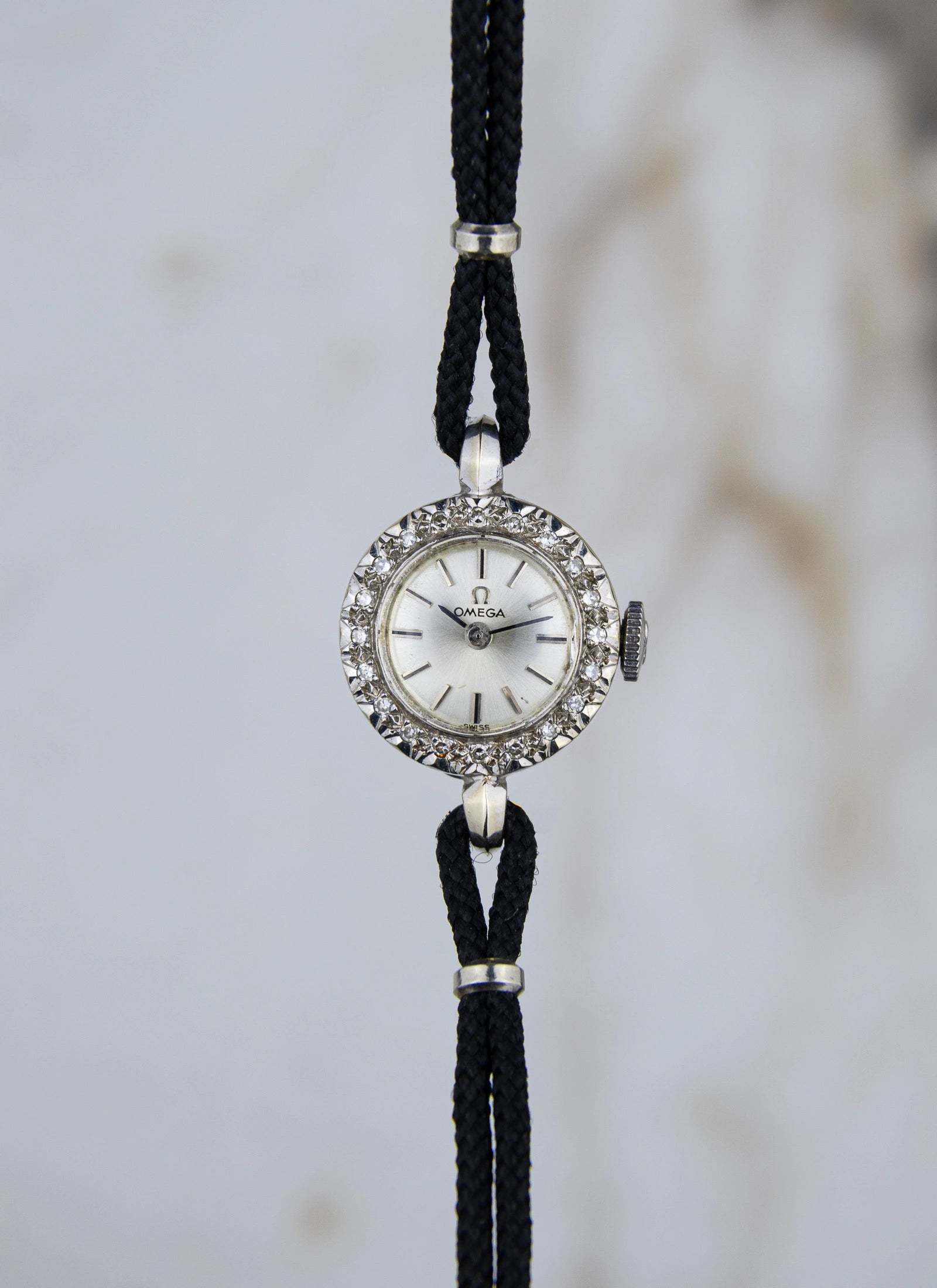 1965 14K WG Omega Cocktail Watch Diamond Bezel A7782 cal. 484