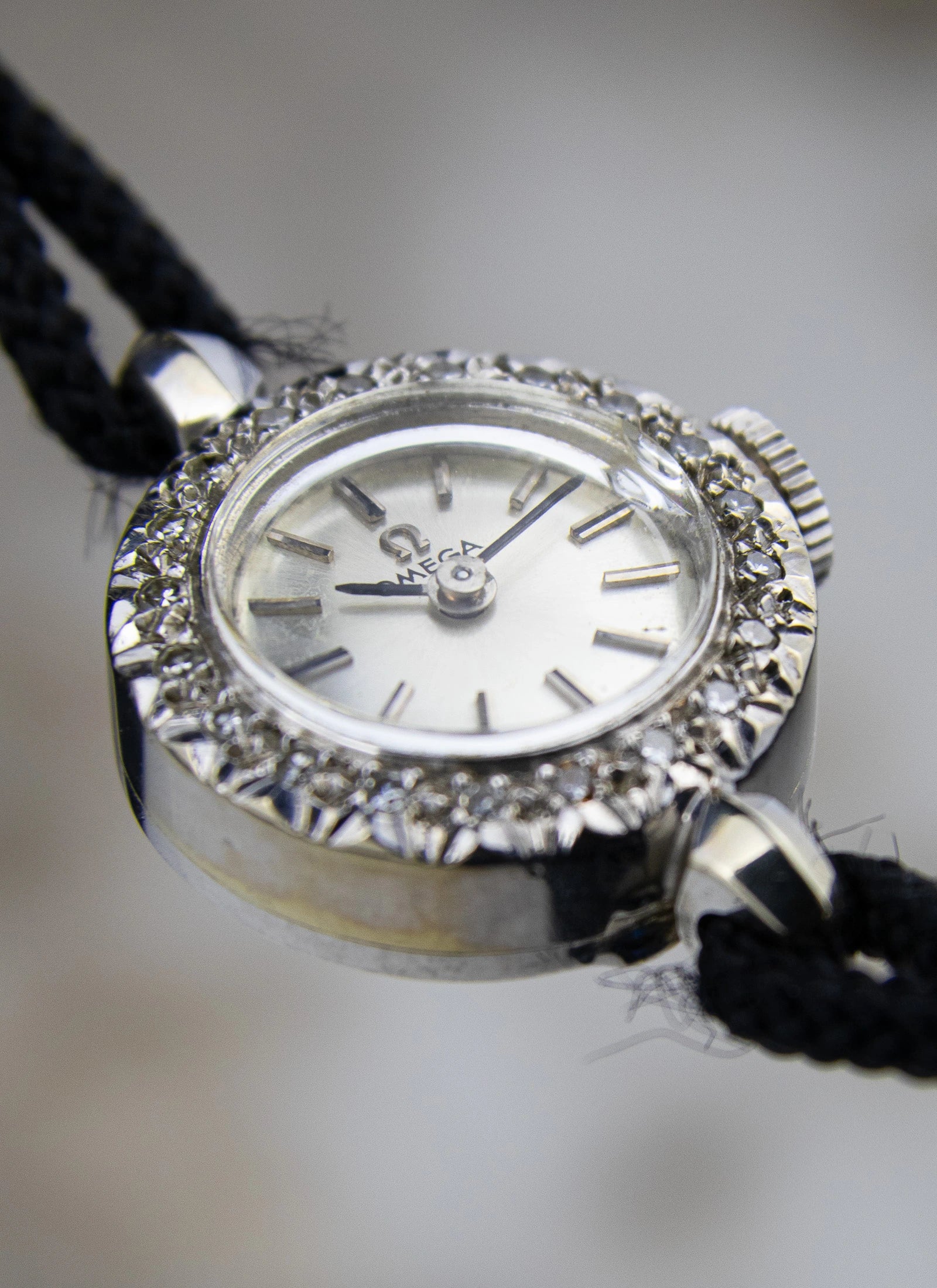 1965 14K WG Omega Cocktail Watch Diamond Bezel A7782 cal. 484