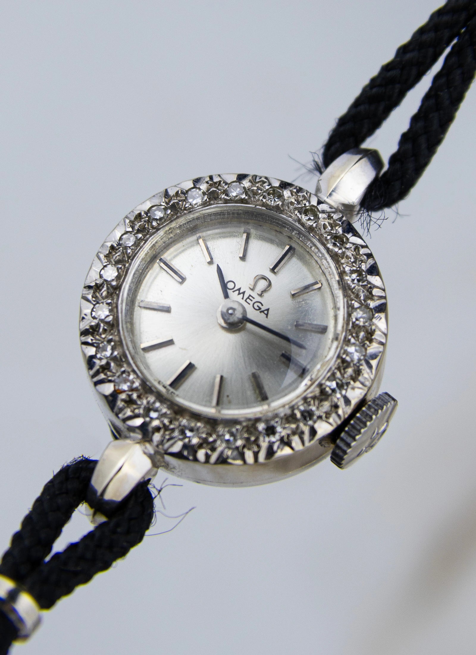 1965 14K WG Omega Cocktail Watch Diamond Bezel A7782 cal. 484