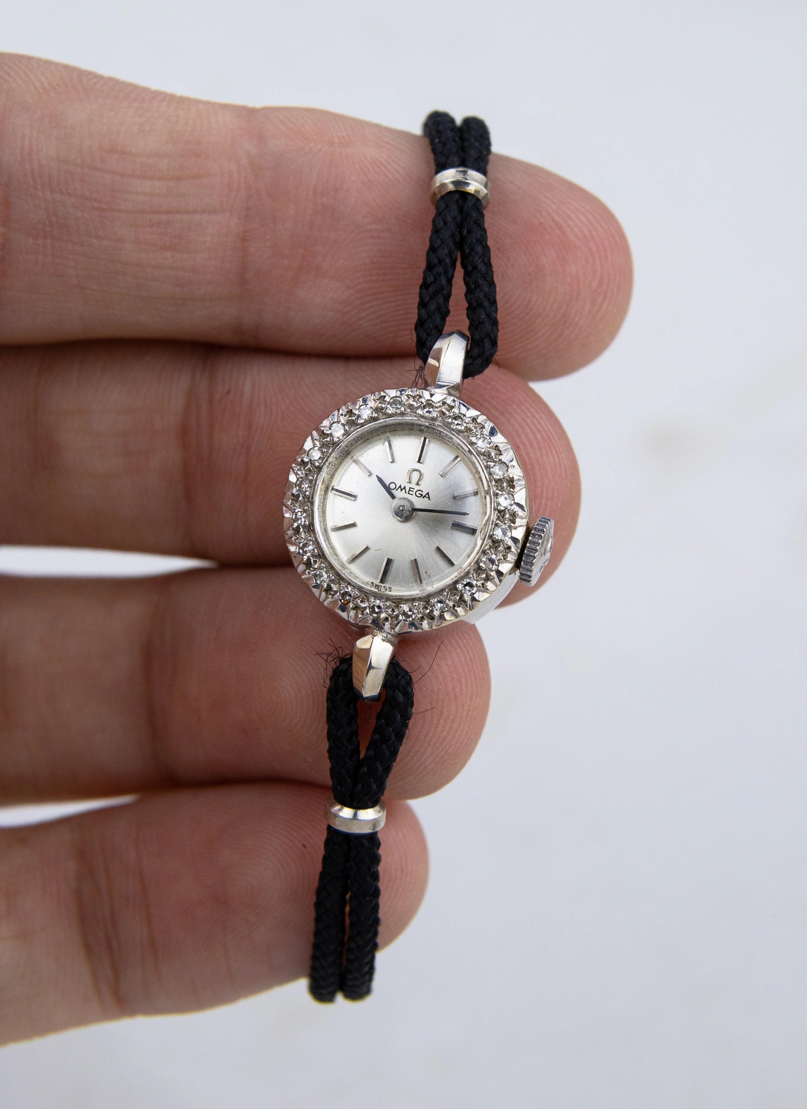 1965 14K WG Omega Cocktail Watch Diamond Bezel A7782 cal. 484