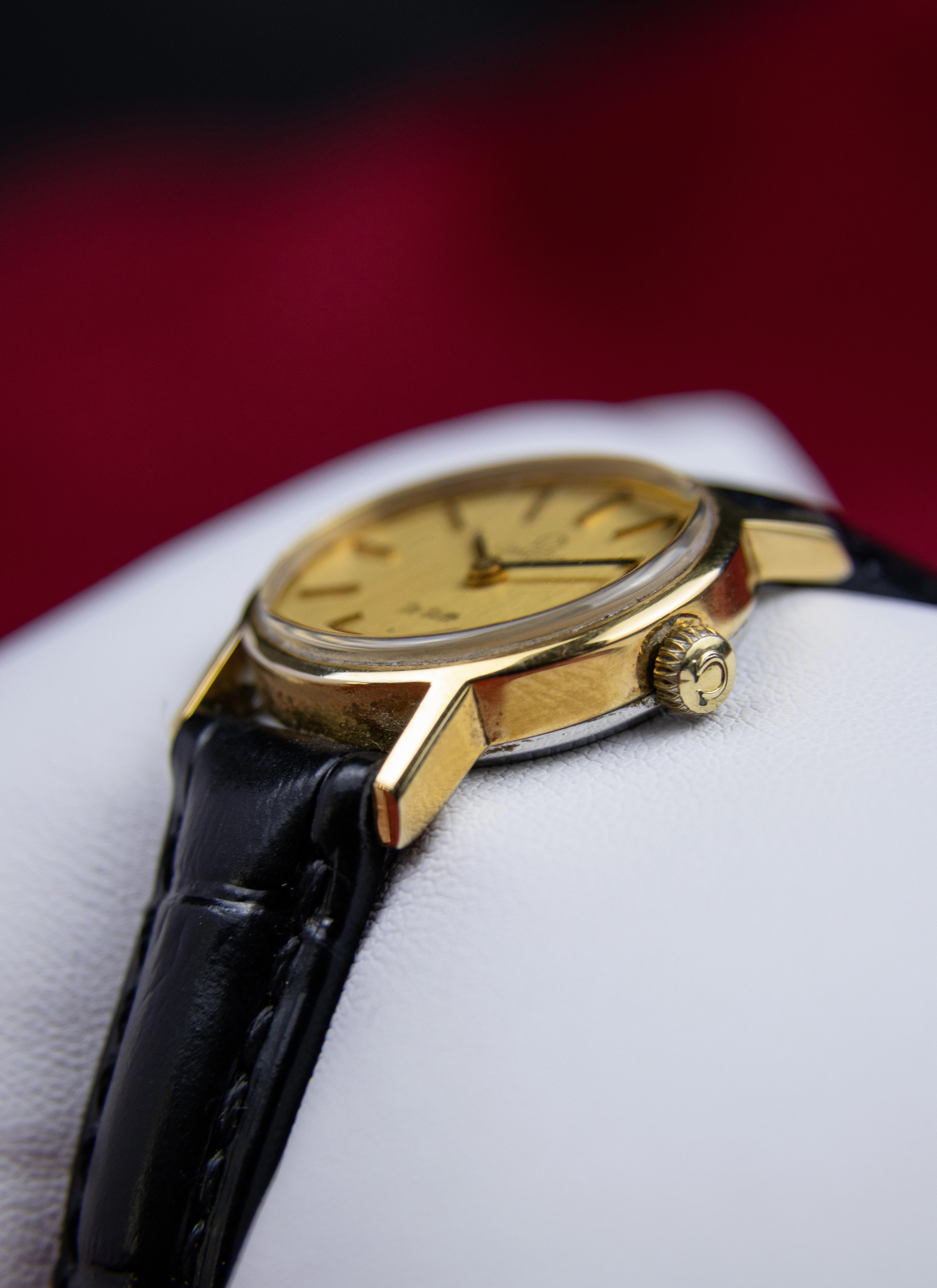 1979 Lady Omega De Ville 511.0508 cal. 625