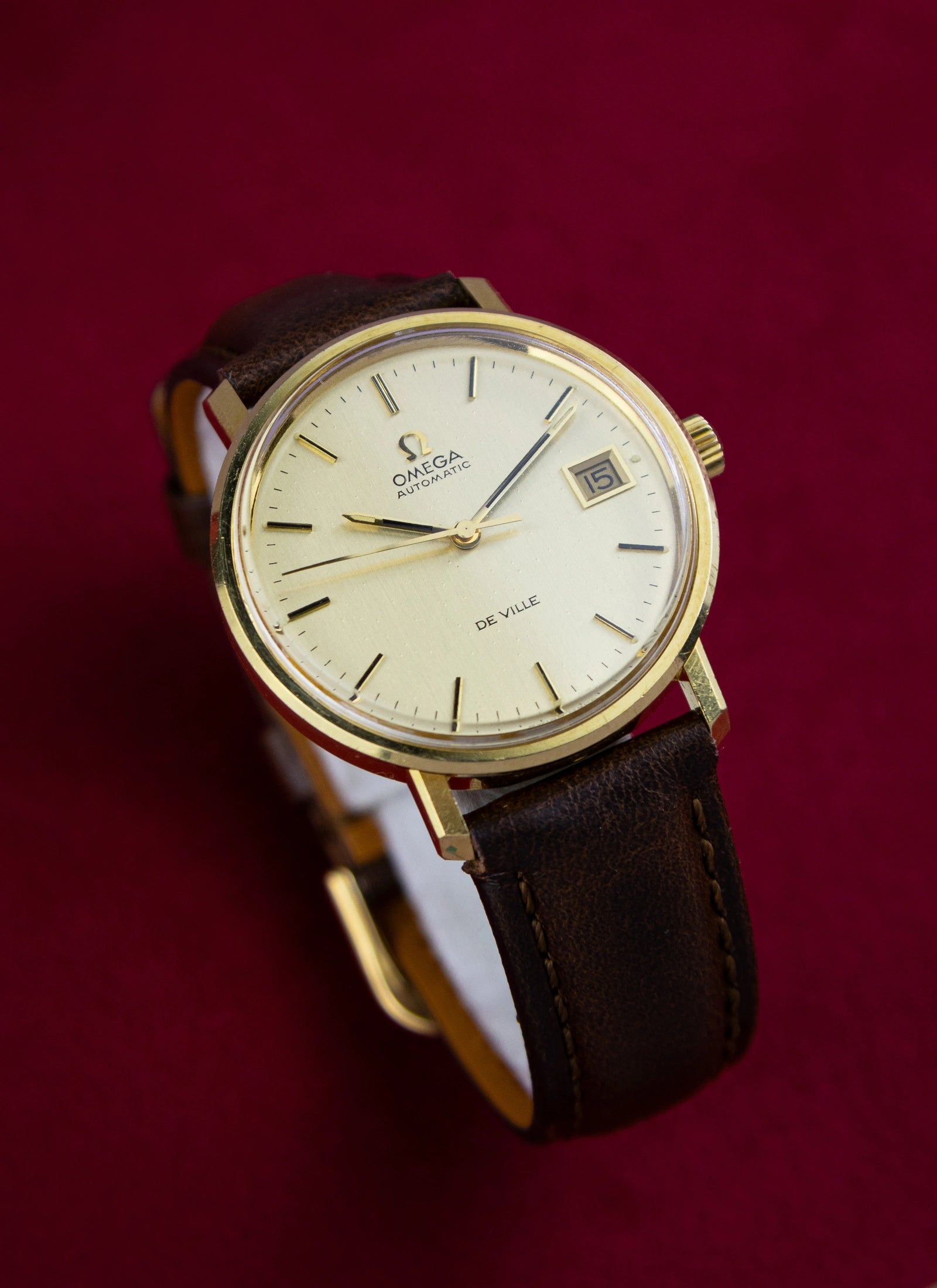 1972 18K Omega De Ville 166.0086 cal. 1002