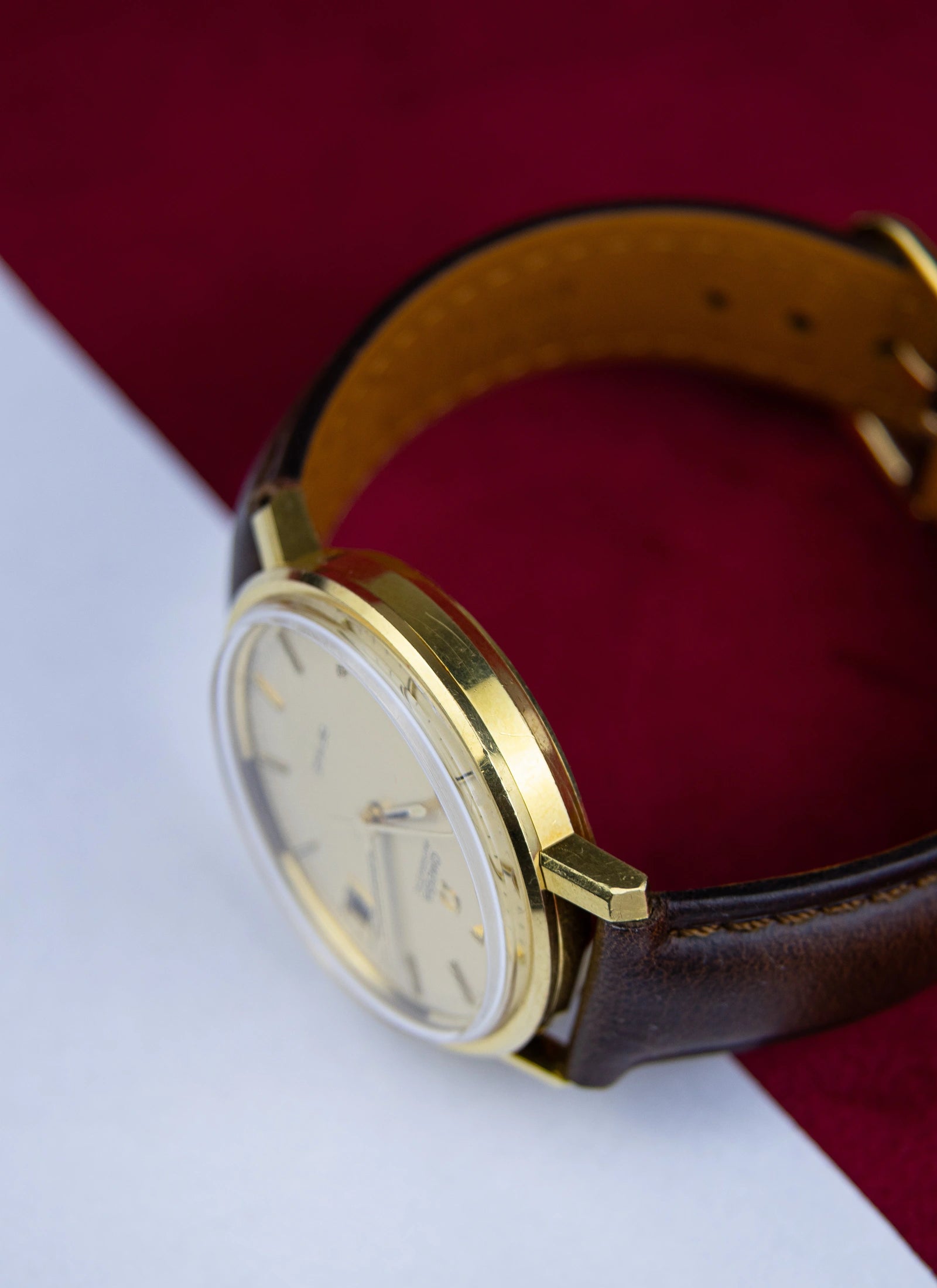 1972 18K Omega De Ville 166.0086 cal. 1002