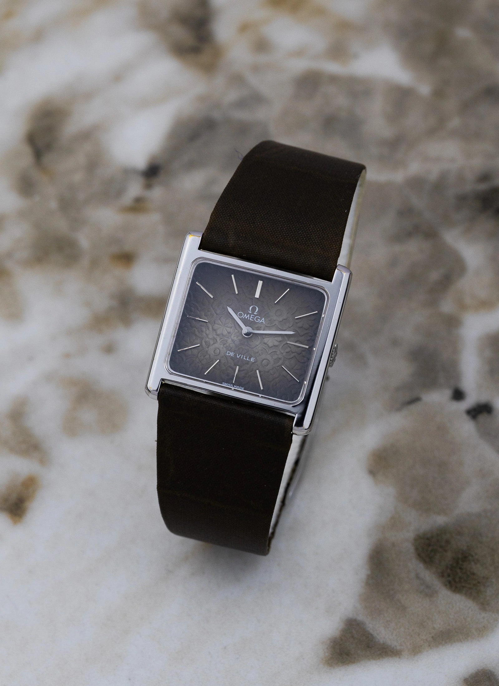 1972 Lady Omega De Ville Floral Motif 511.0405 cal. 625