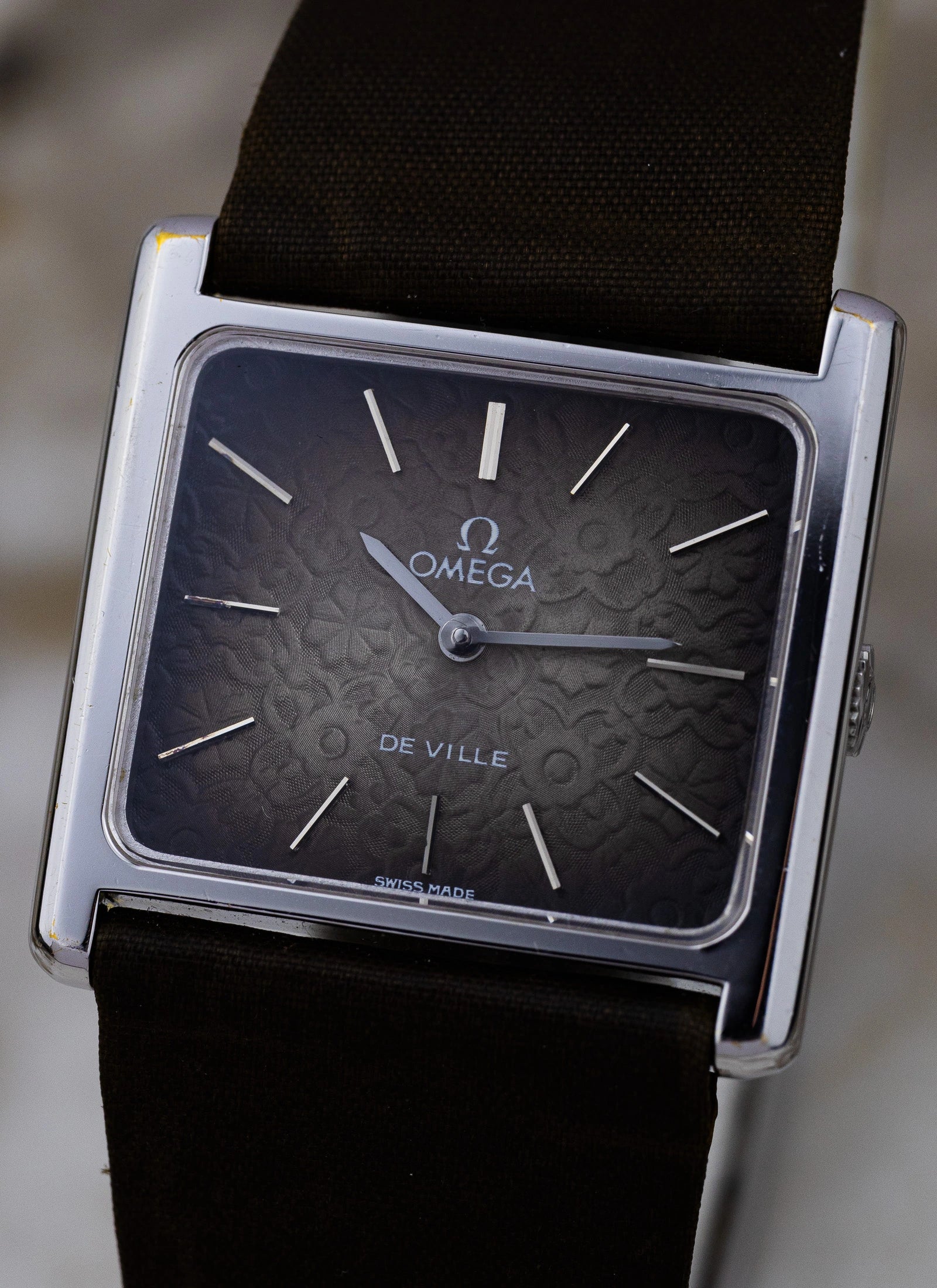 1972 Lady Omega De Ville Floral Motif 511.0405 cal. 625