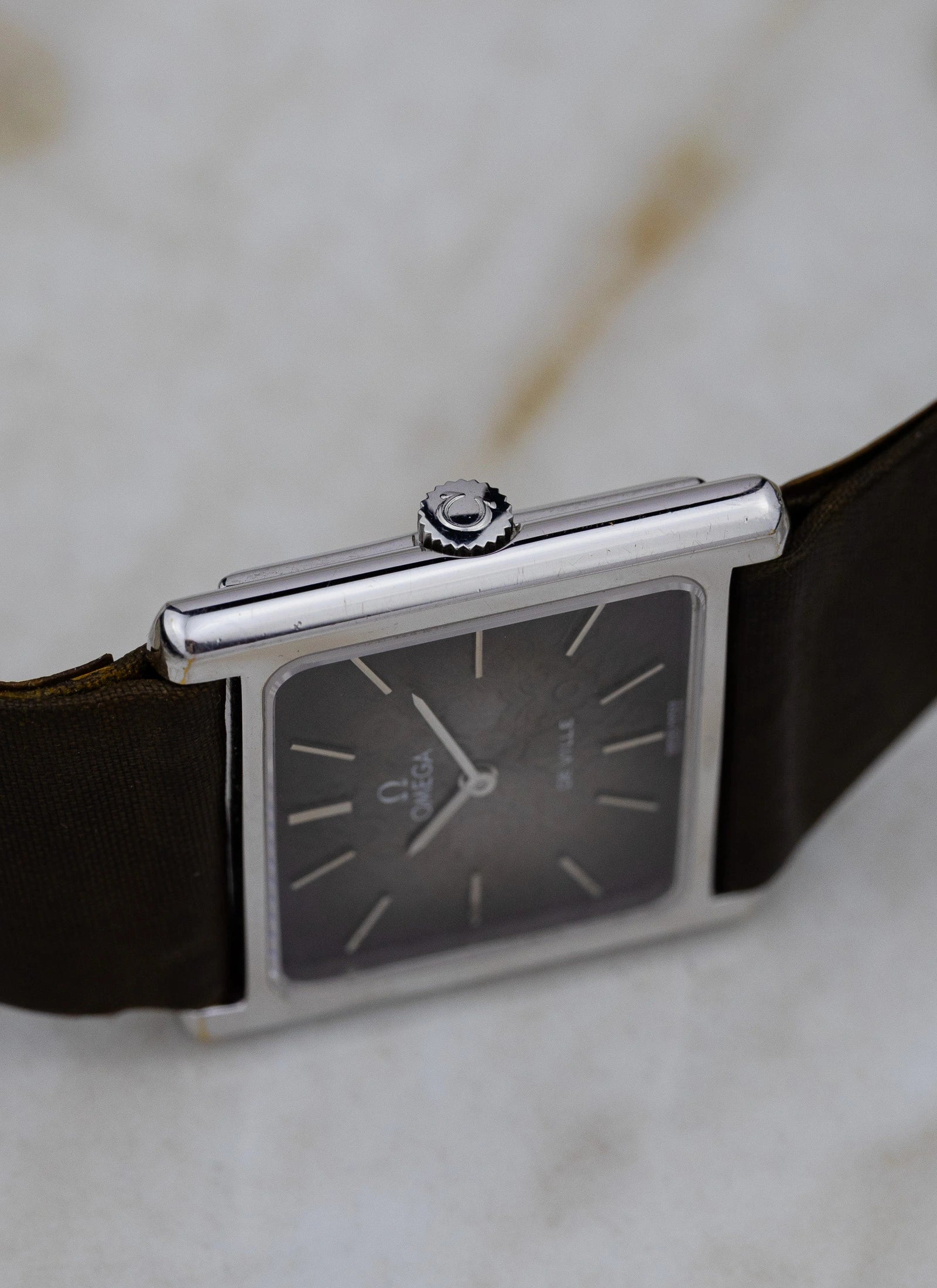 1972 Lady Omega De Ville Floral Motif 511.0405 cal. 625