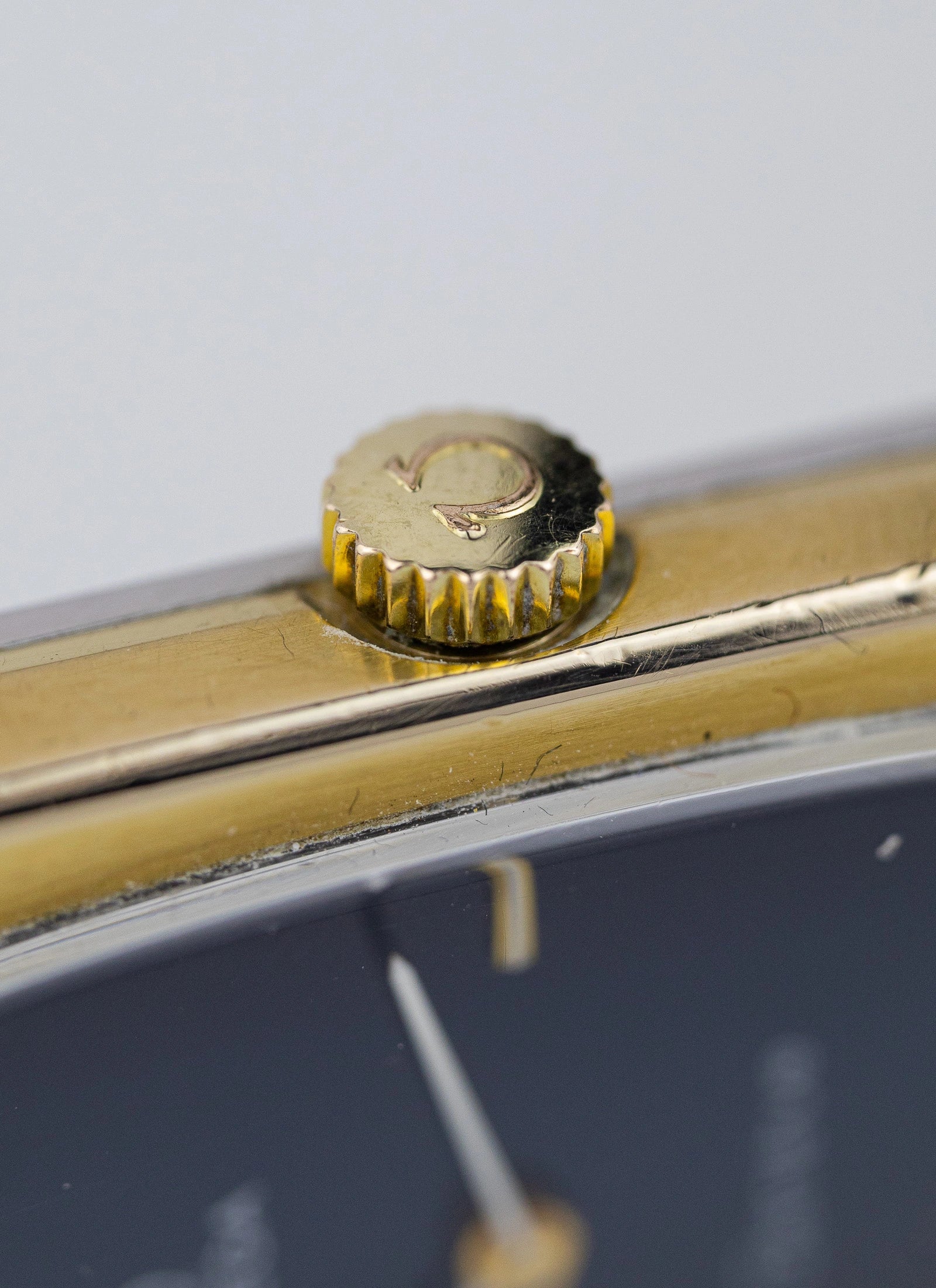 1970s Omega Geneve Tank Navy Holo 511.0469 cal. 625