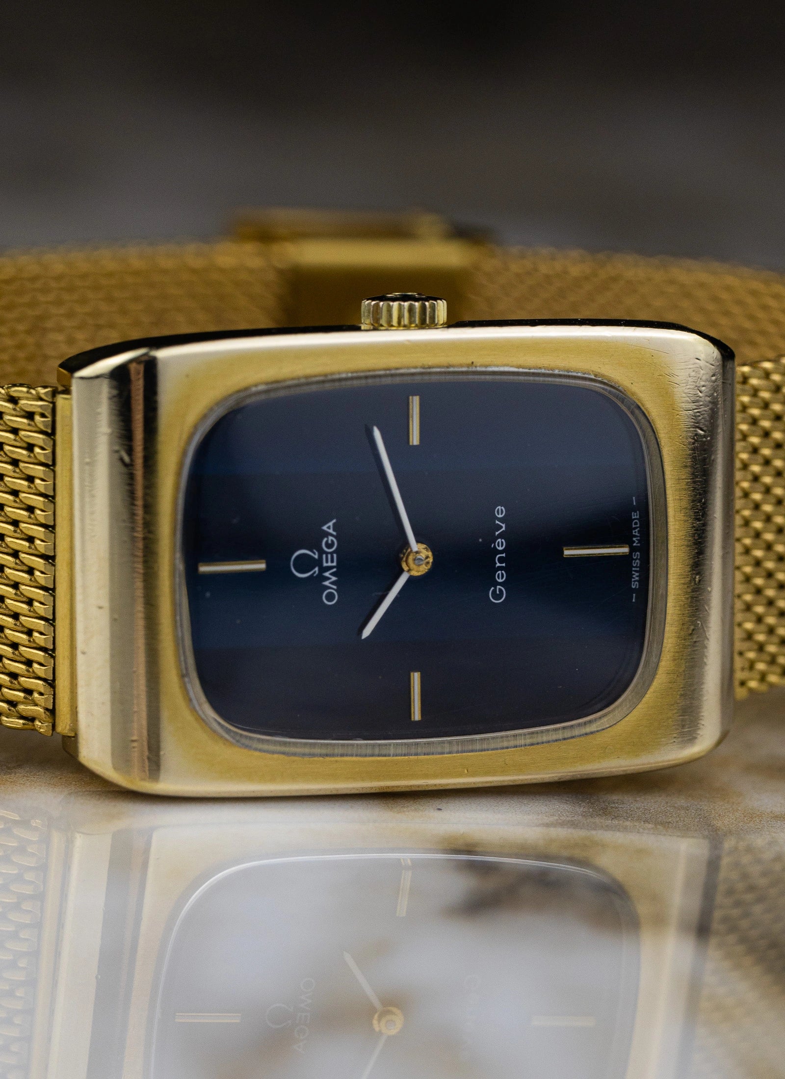 1970s Omega Geneve Tank Navy Holo 511.0469 cal. 625