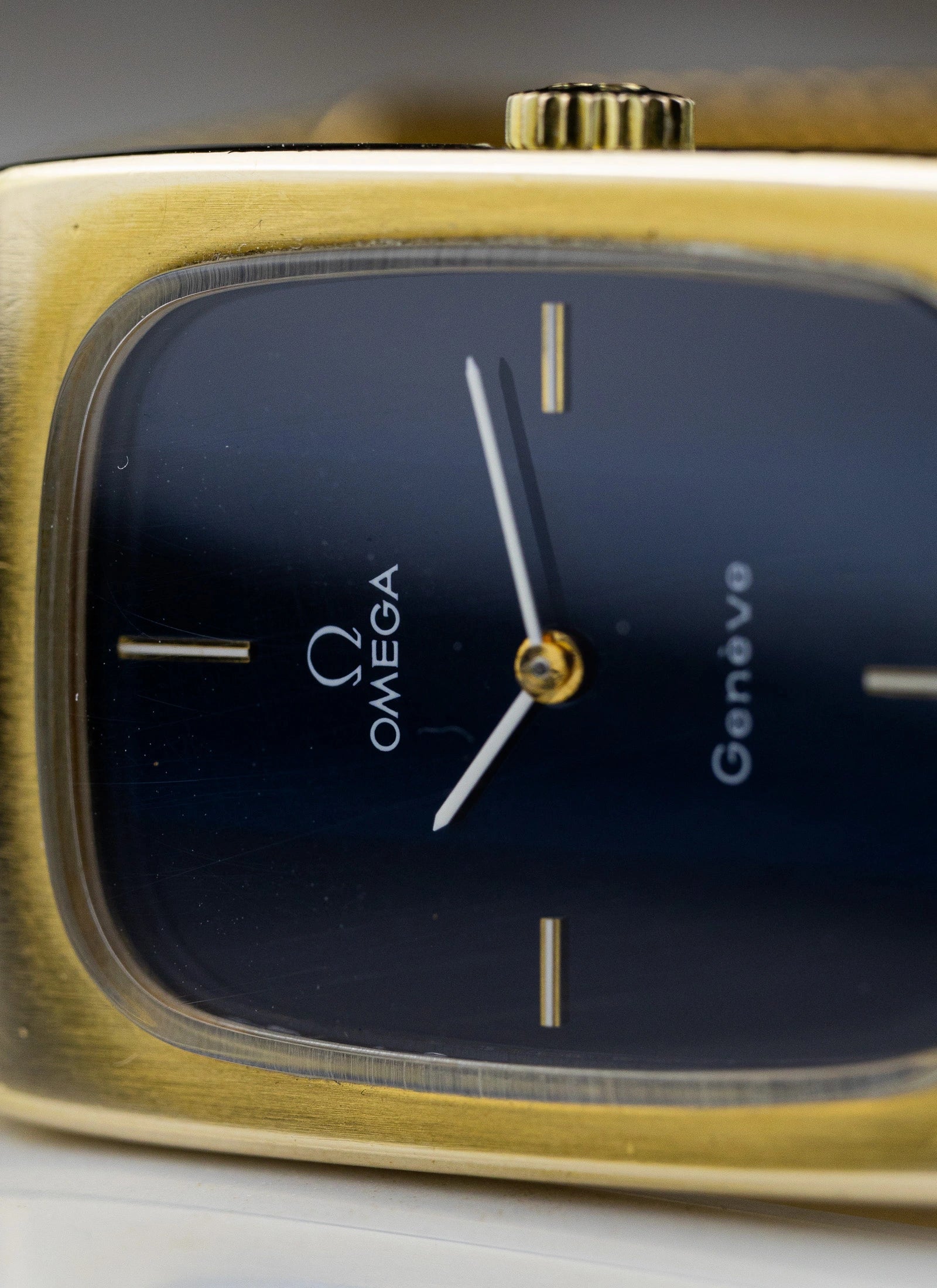 1970s Omega Geneve Tank Navy Holo 511.0469 cal. 625