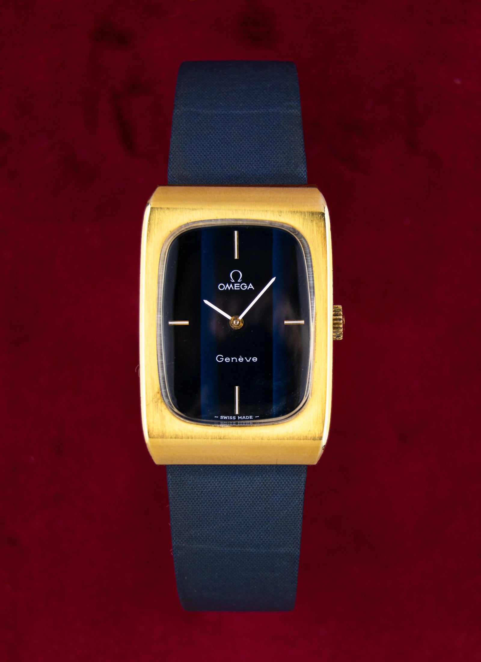 1968 Omega Genève Navy Holo Dial 511.0469 Cal. 625 MINT