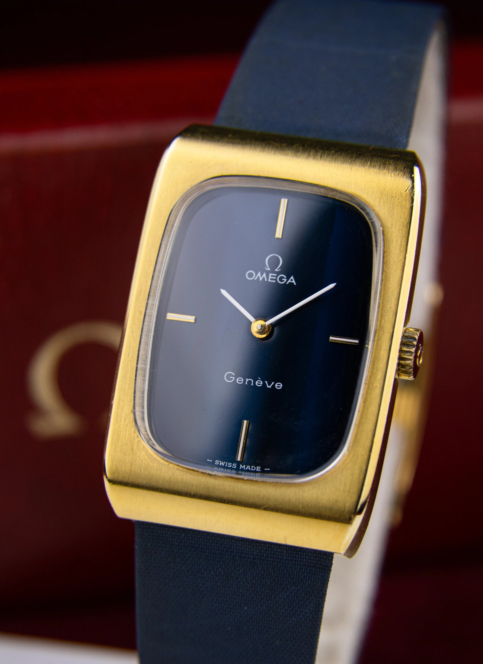 1968 Omega Genève Navy Holo Dial 511.0469 Cal. 625 MINT