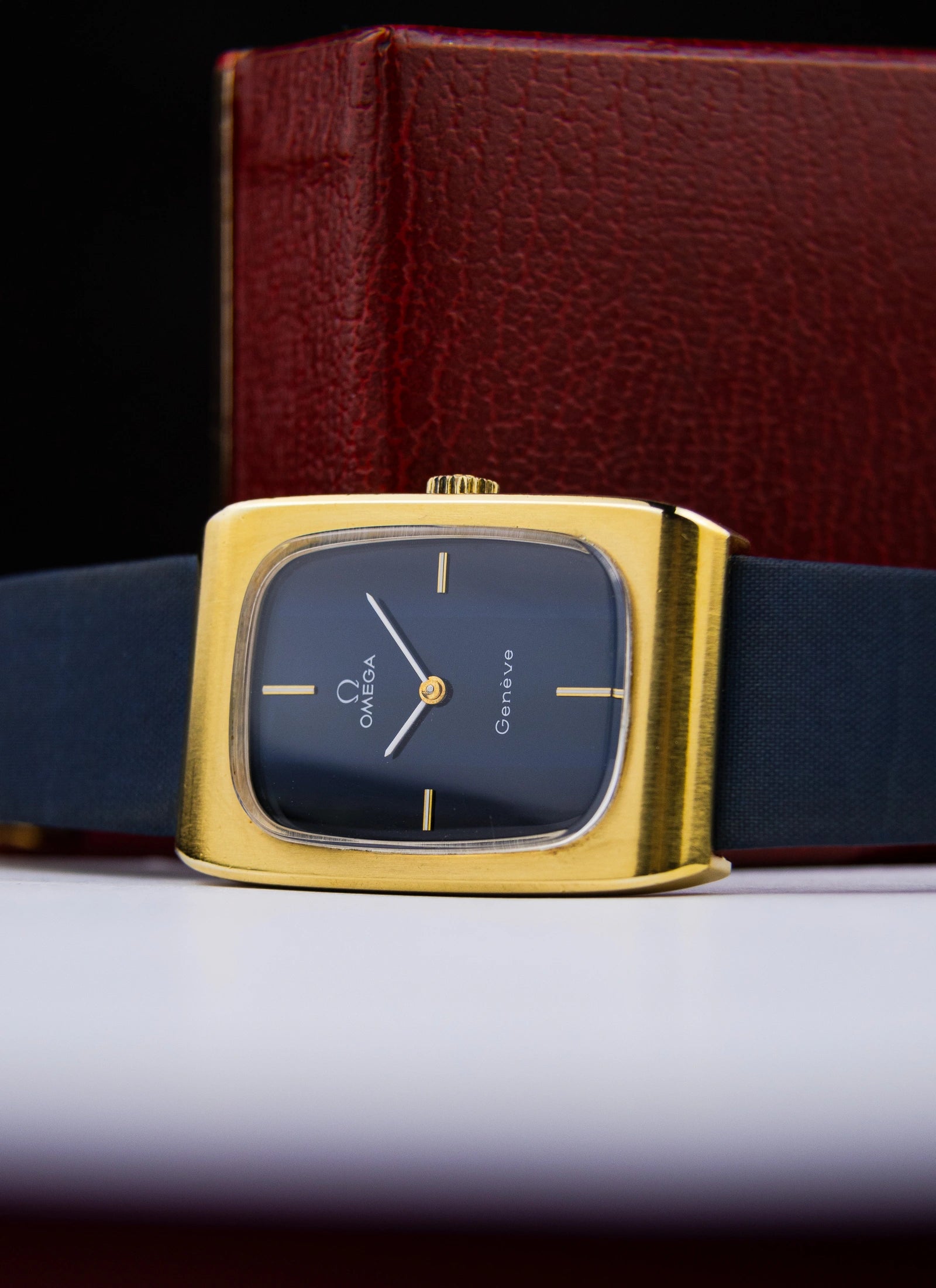 1968 Omega Genève Navy Holo Dial 511.0469 Cal. 625 MINT