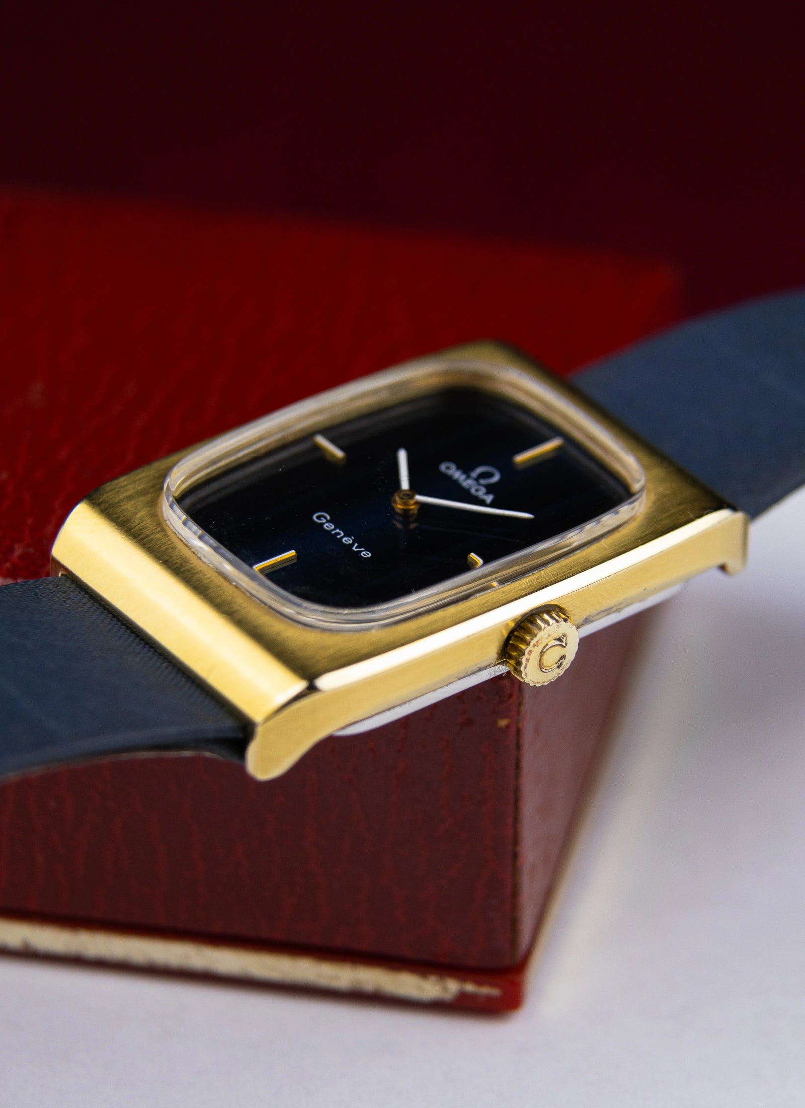 1968 Omega Genève Navy Holo Dial 511.0469 Cal. 625 MINT