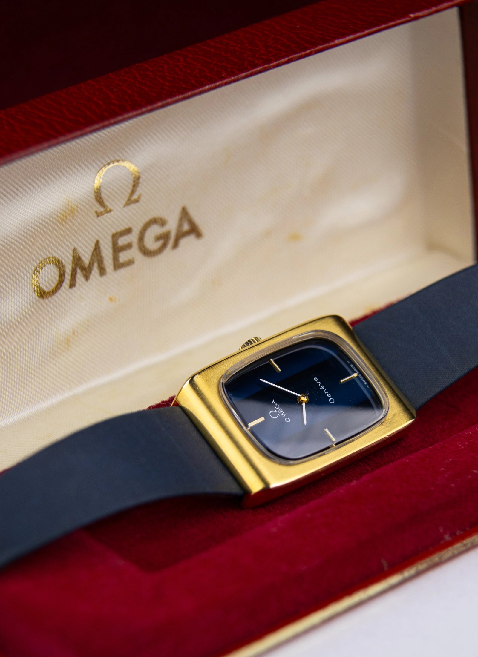 1968 Omega Genève Navy Holo Dial 511.0469 Cal. 625 MINT