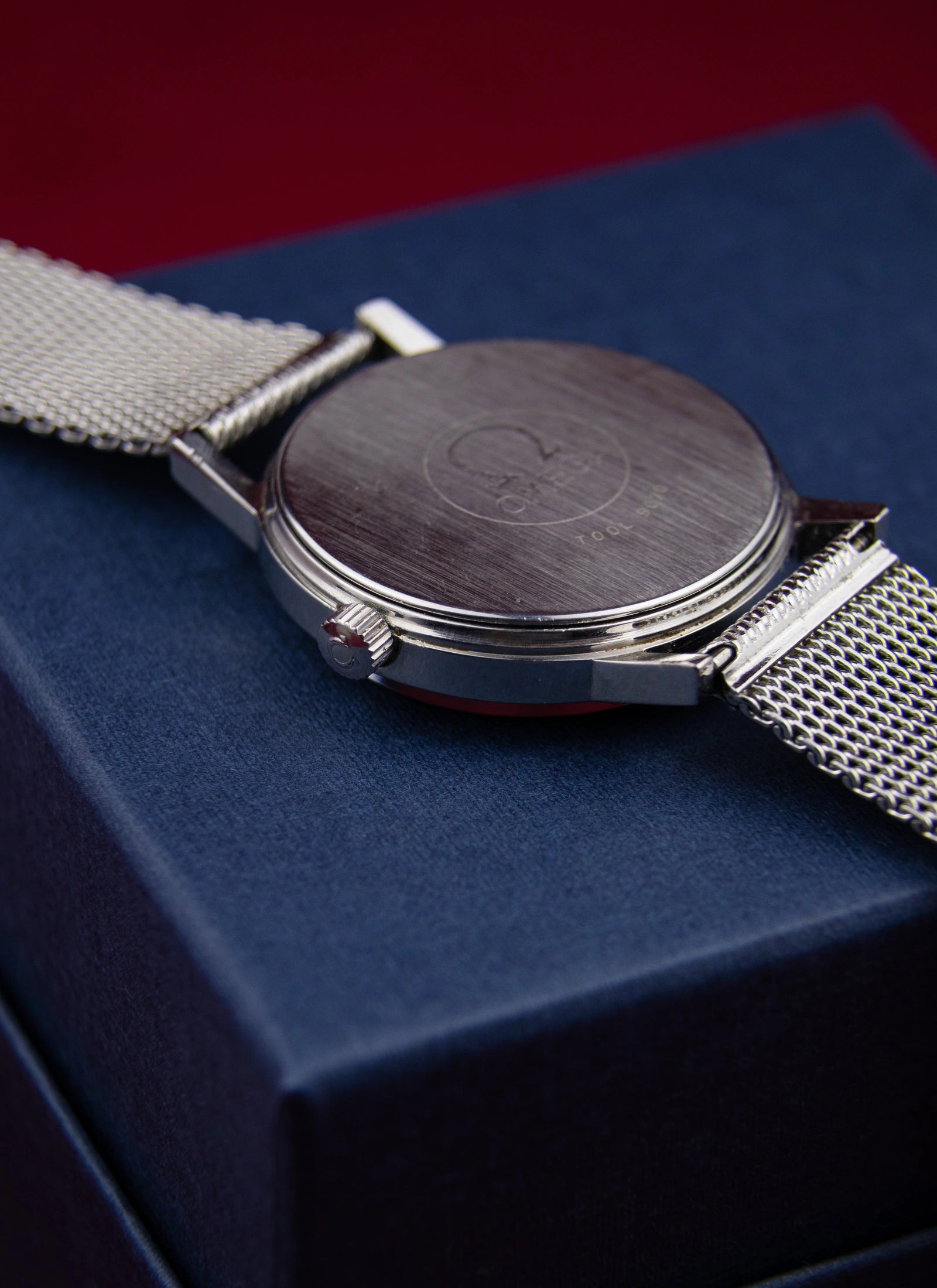 1975 Omega Geneve Grey Dial 136.0104 cal. 1030